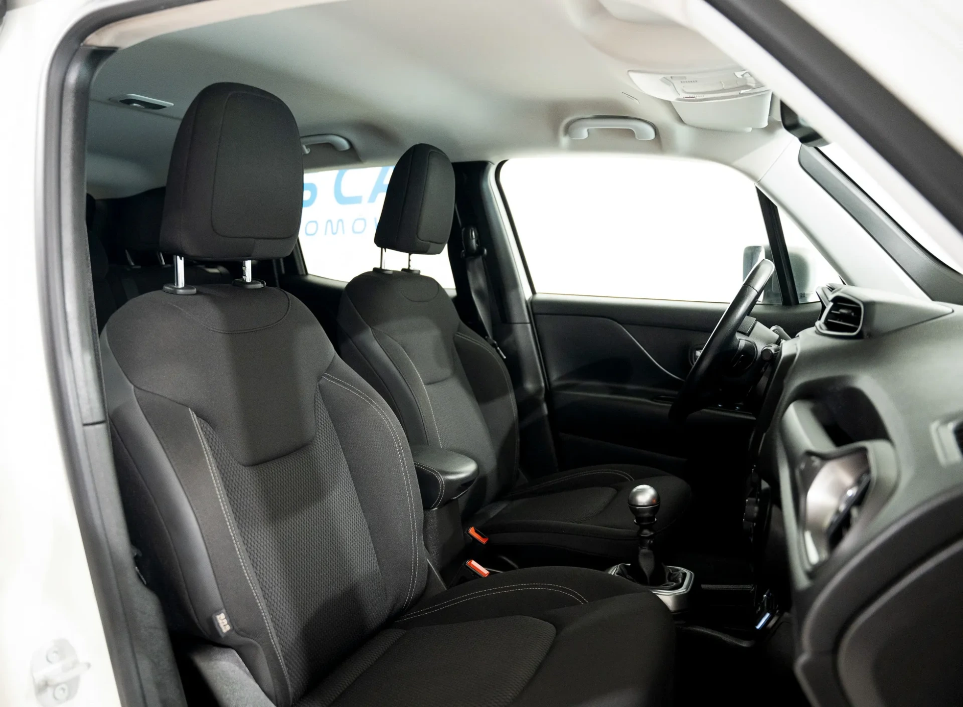 Jeep Renegade 1.0 T Limited 11