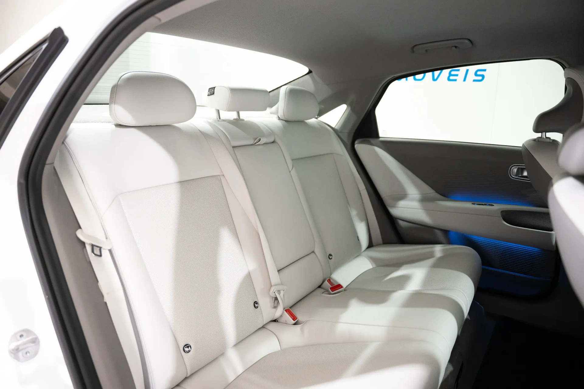 Hyundai Ioniq 6 77 kWh Premium 11