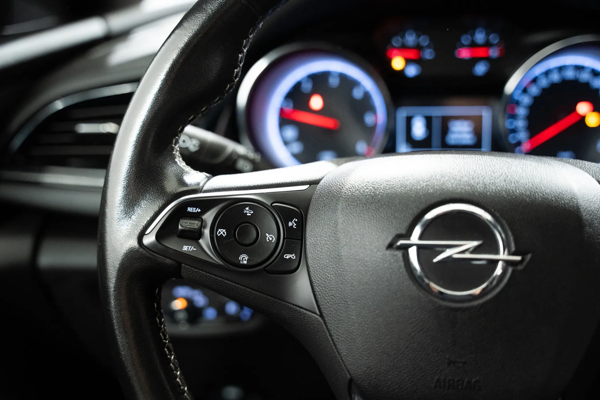 Opel Insignia Sports Tourer 1.5 D Business Edition 16
