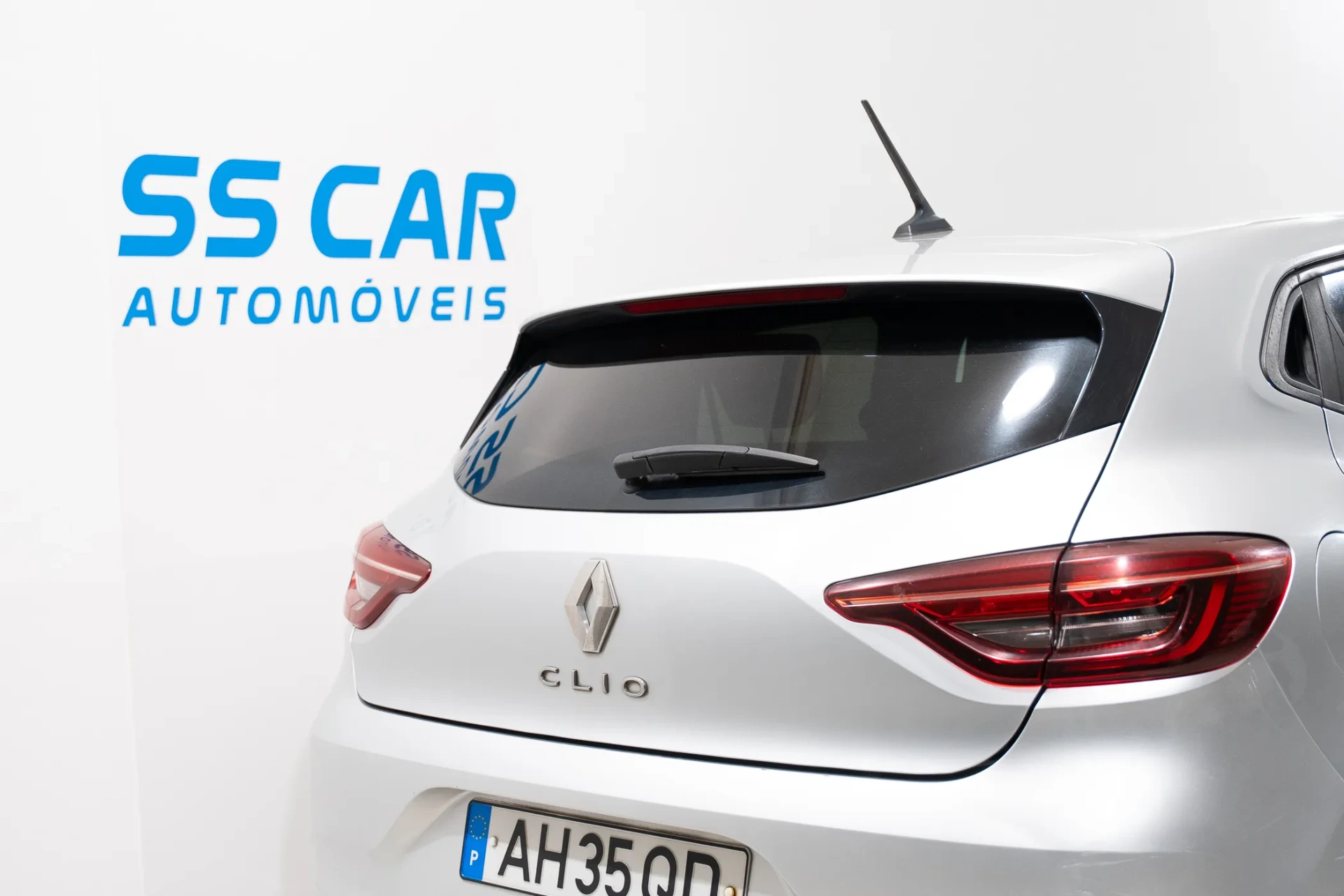 Renault Clio 1.0 TCe Limited 4