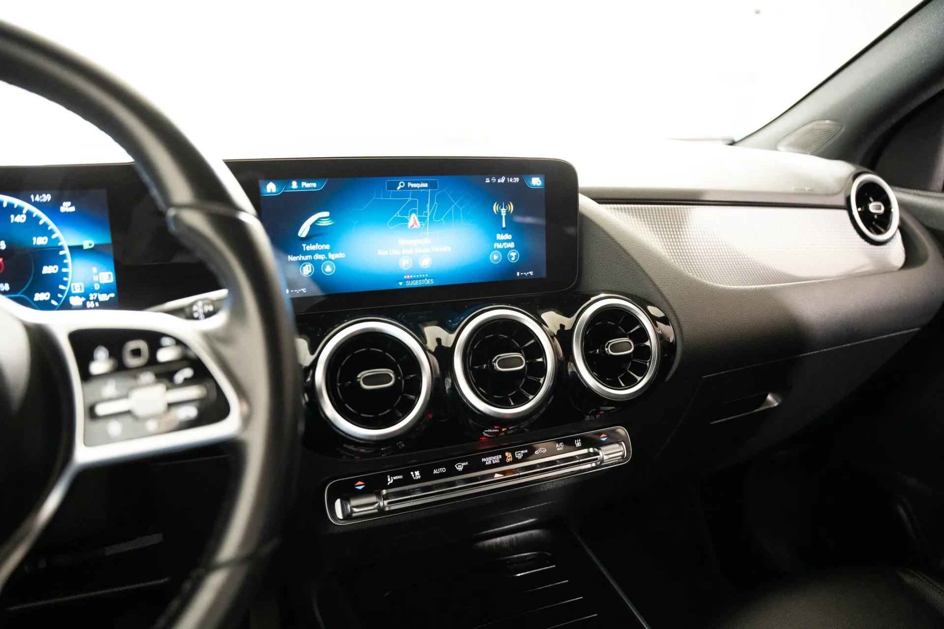 Mercedes-Benz GLA 250 e Progressive 10