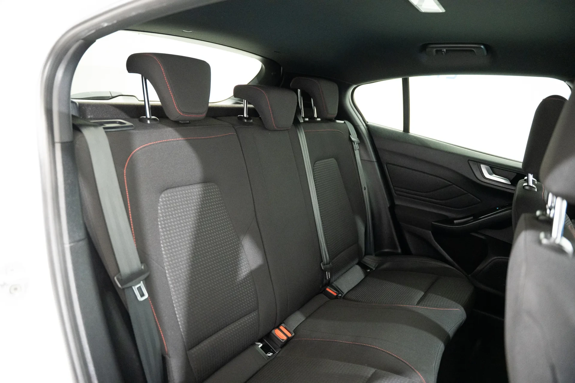 Ford Focus 1.0 EcoBoost MHEV ST-Line 23