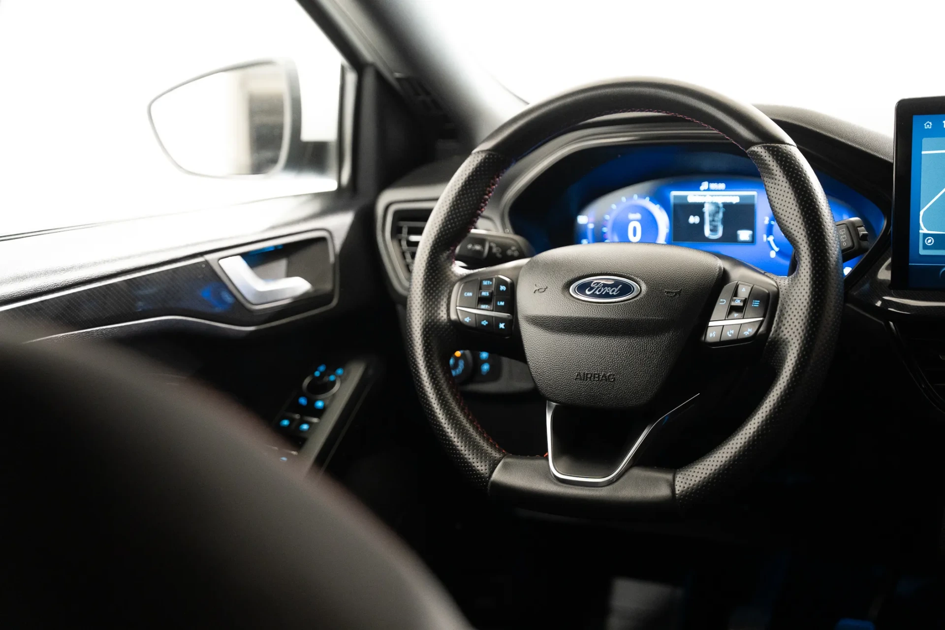 Ford Focus SW 1.0 EcoBoost MHEV ST-Line X 17