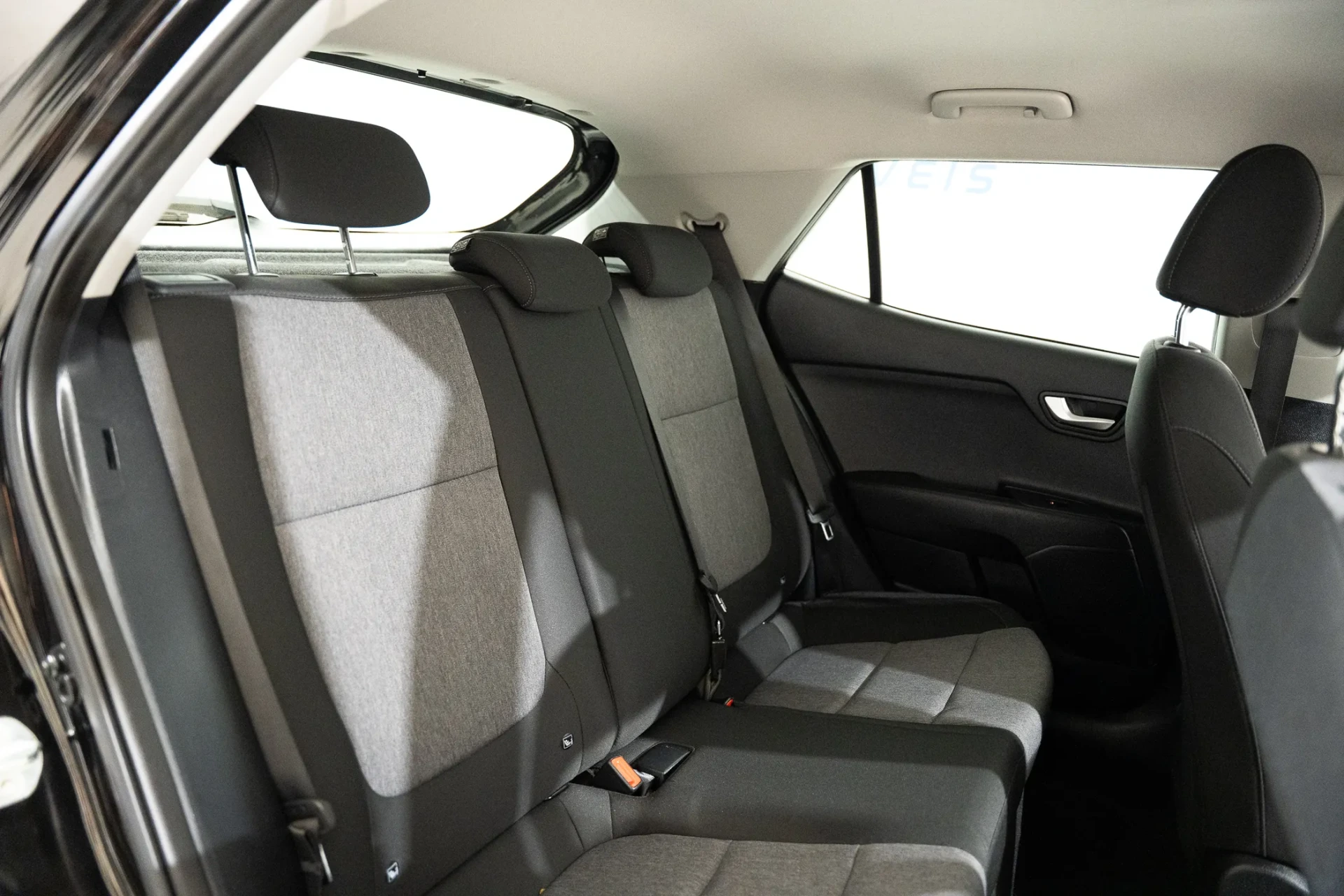 Kia Stonic 1.2 MPi Dynamic 23