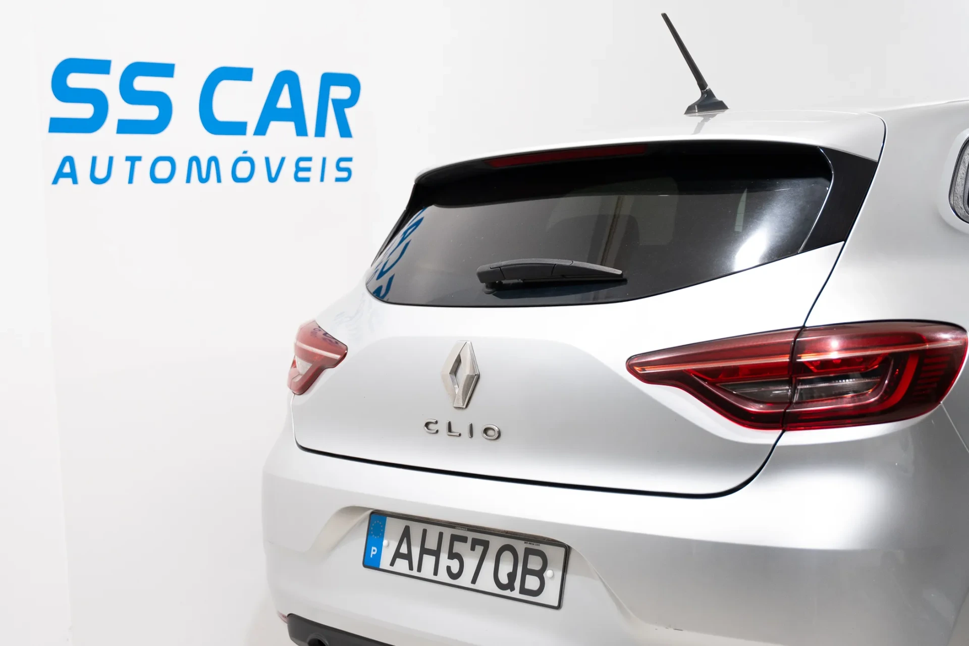 Renault Clio 1.0 TCe Techno 8
