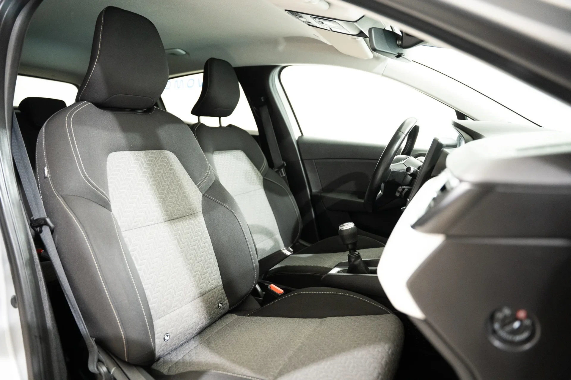 Renault Clio 1.0 TCe Techno 23