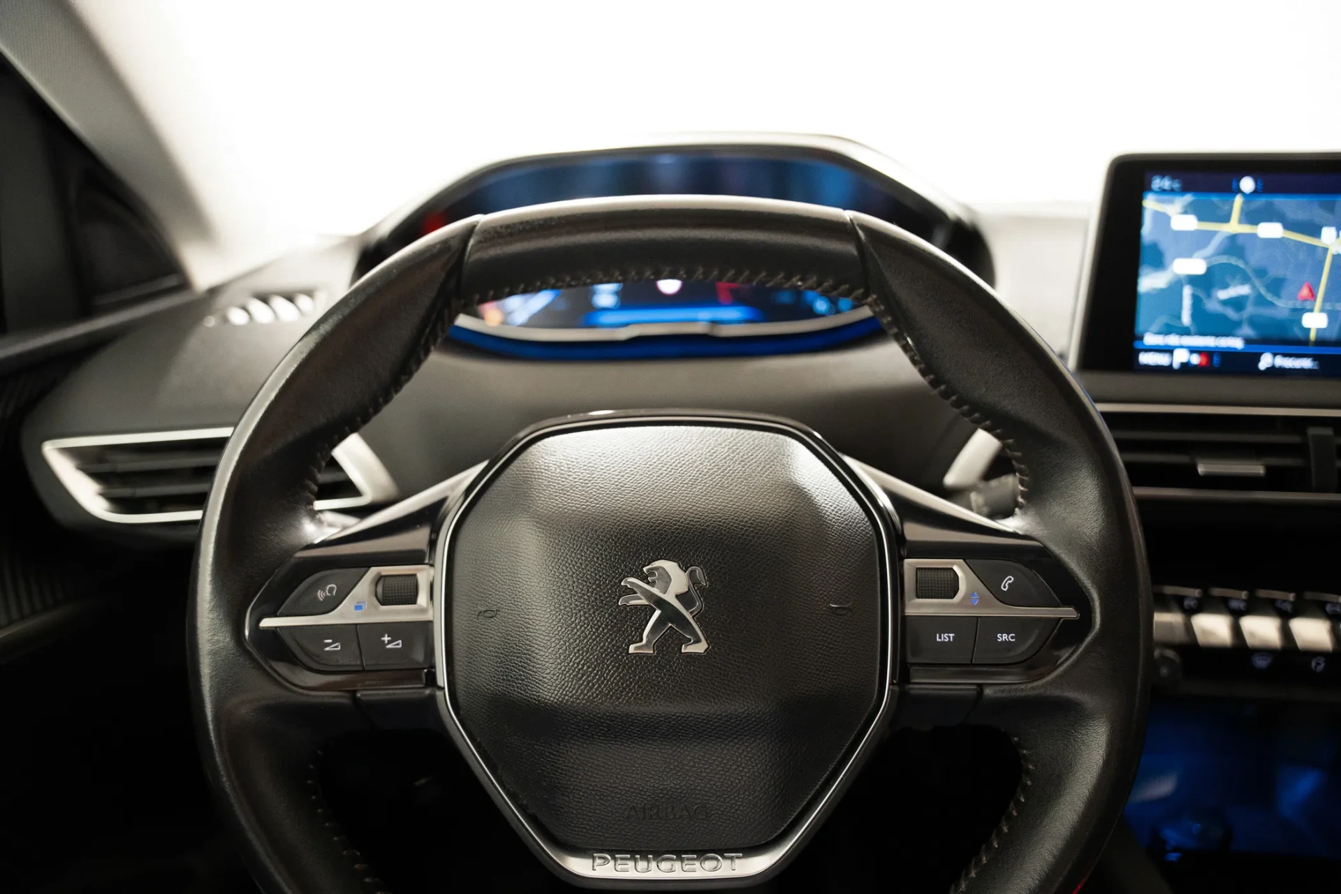 Peugeot 3008 1.5 BlueHDi Active 10