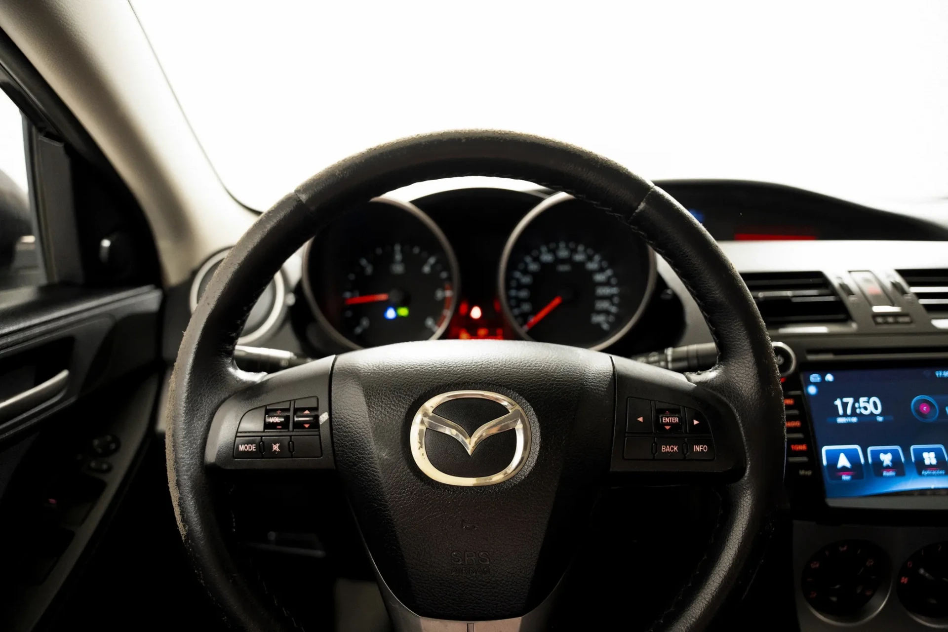 Mazda 3 MZ-CD 1.6 Exclusive 8