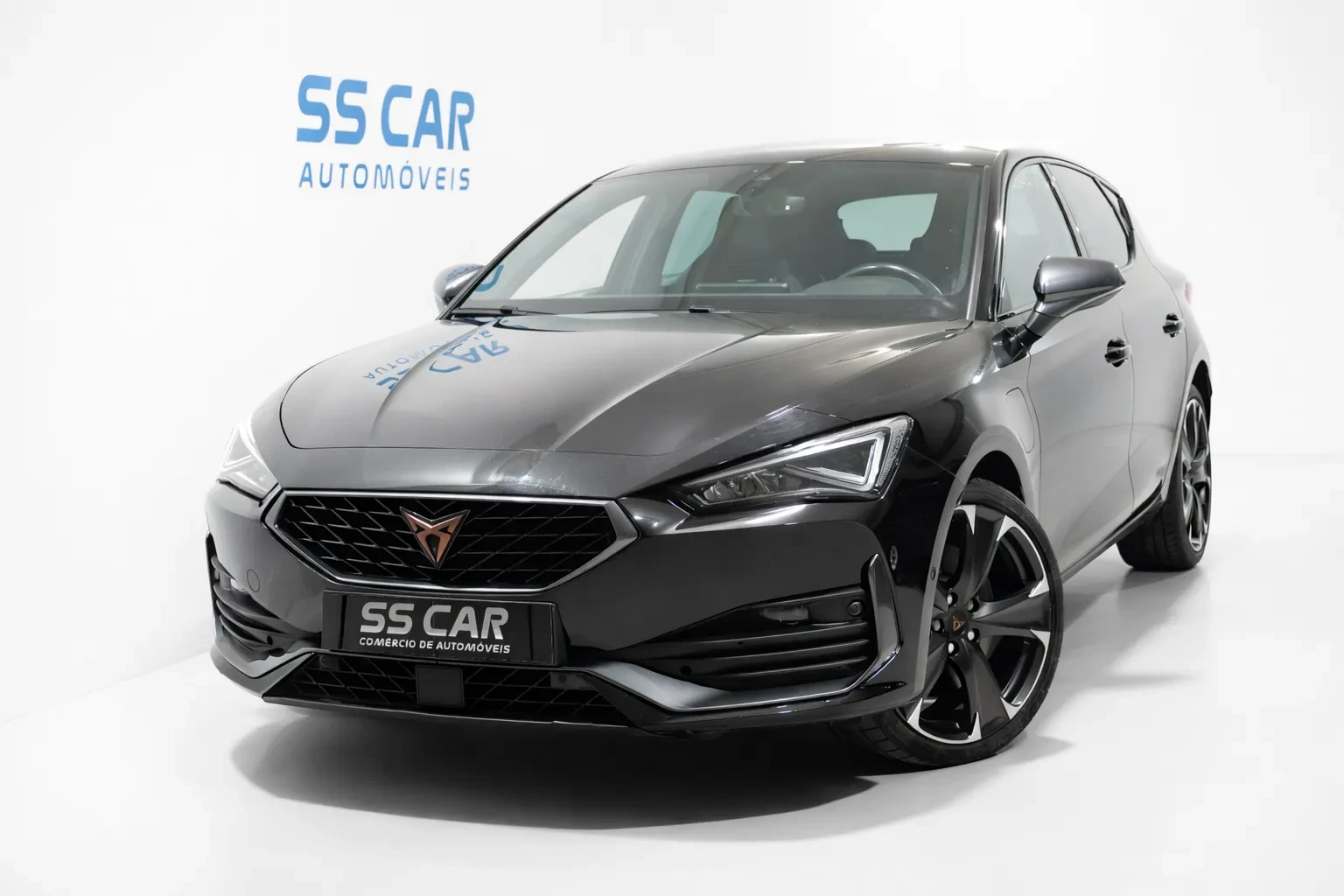 Cupra Leon 1.4 e-Hybrid DSG 1
