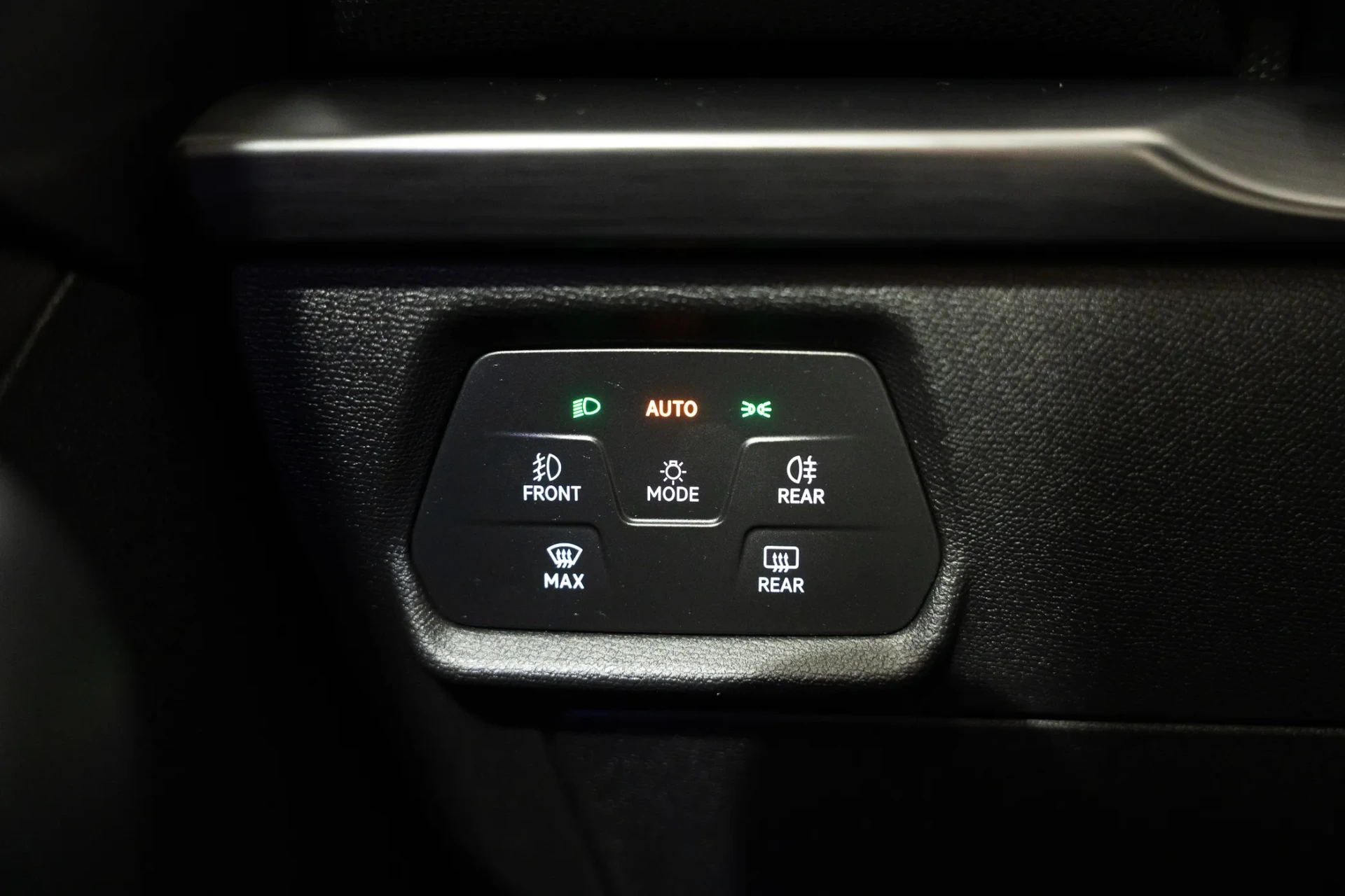 Cupra Leon 1.4 e-Hybrid DSG 17
