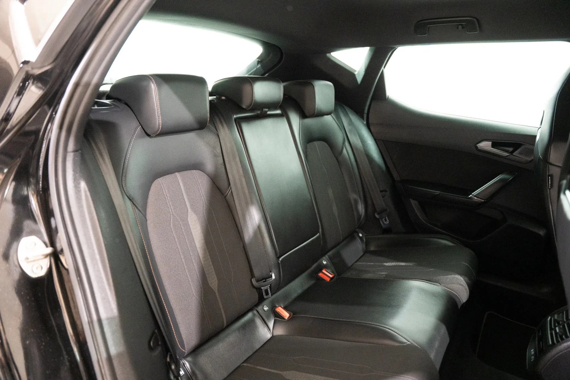 Cupra Leon 1.4 e-Hybrid DSG 20