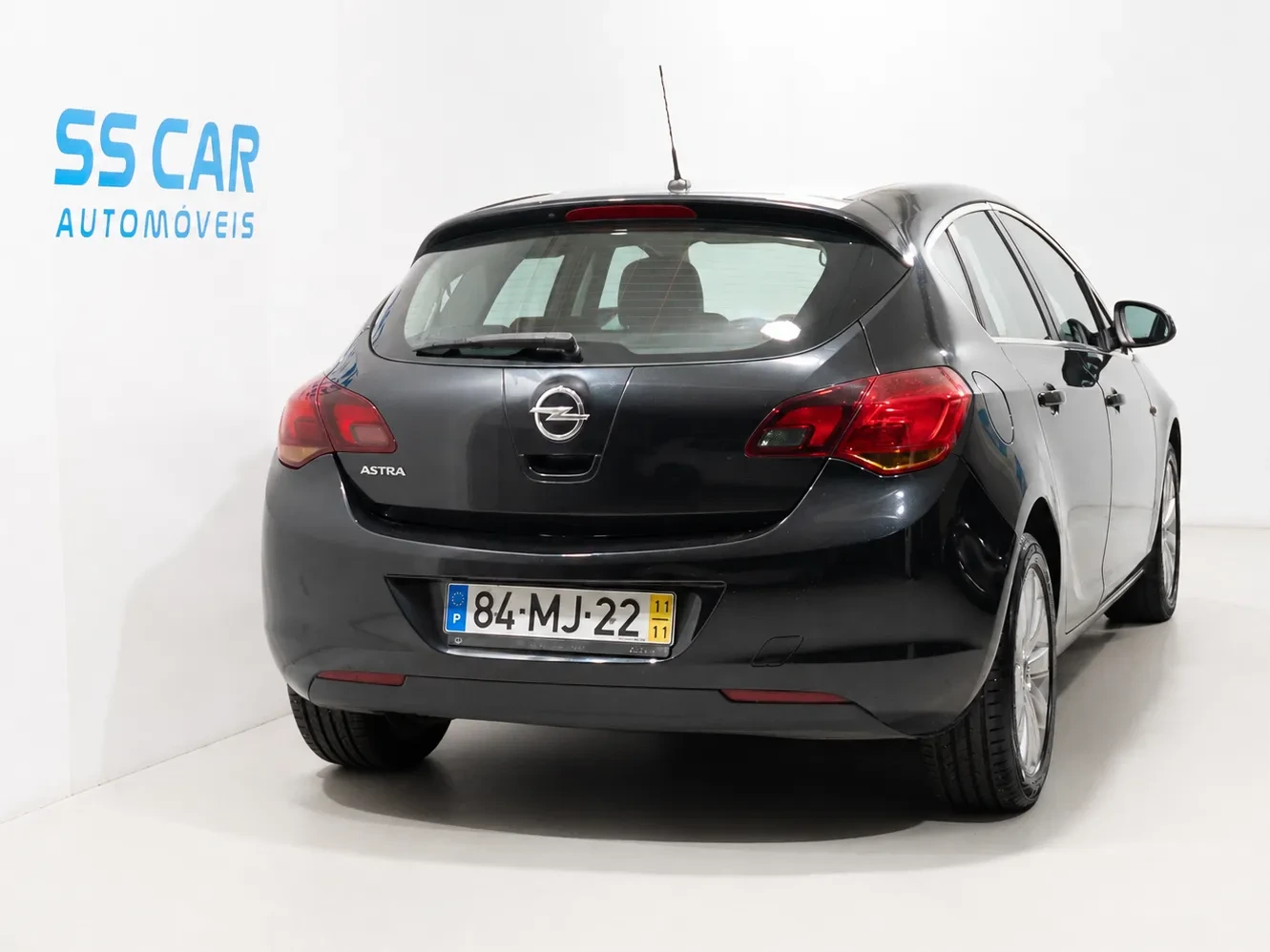 Opel Astra 1.4 Enjoy 6