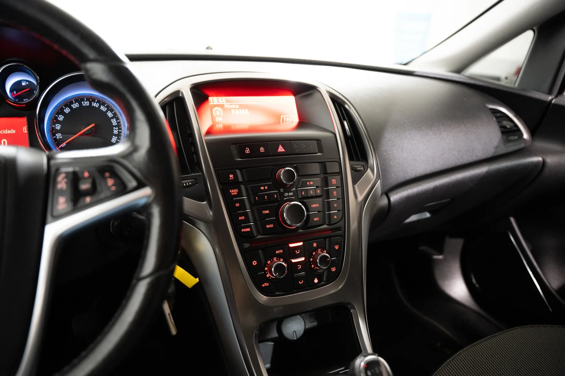 Opel Astra 1.4 Enjoy 16