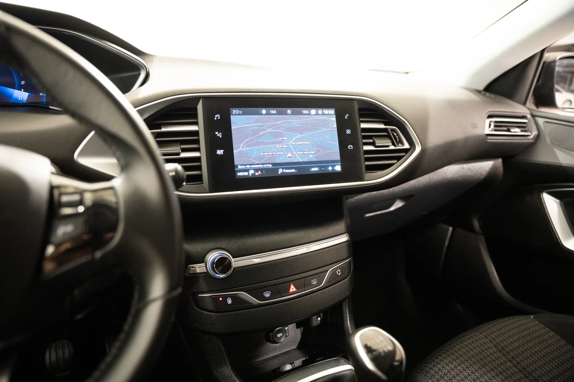 Peugeot 308 1.2 PureTech Style 9