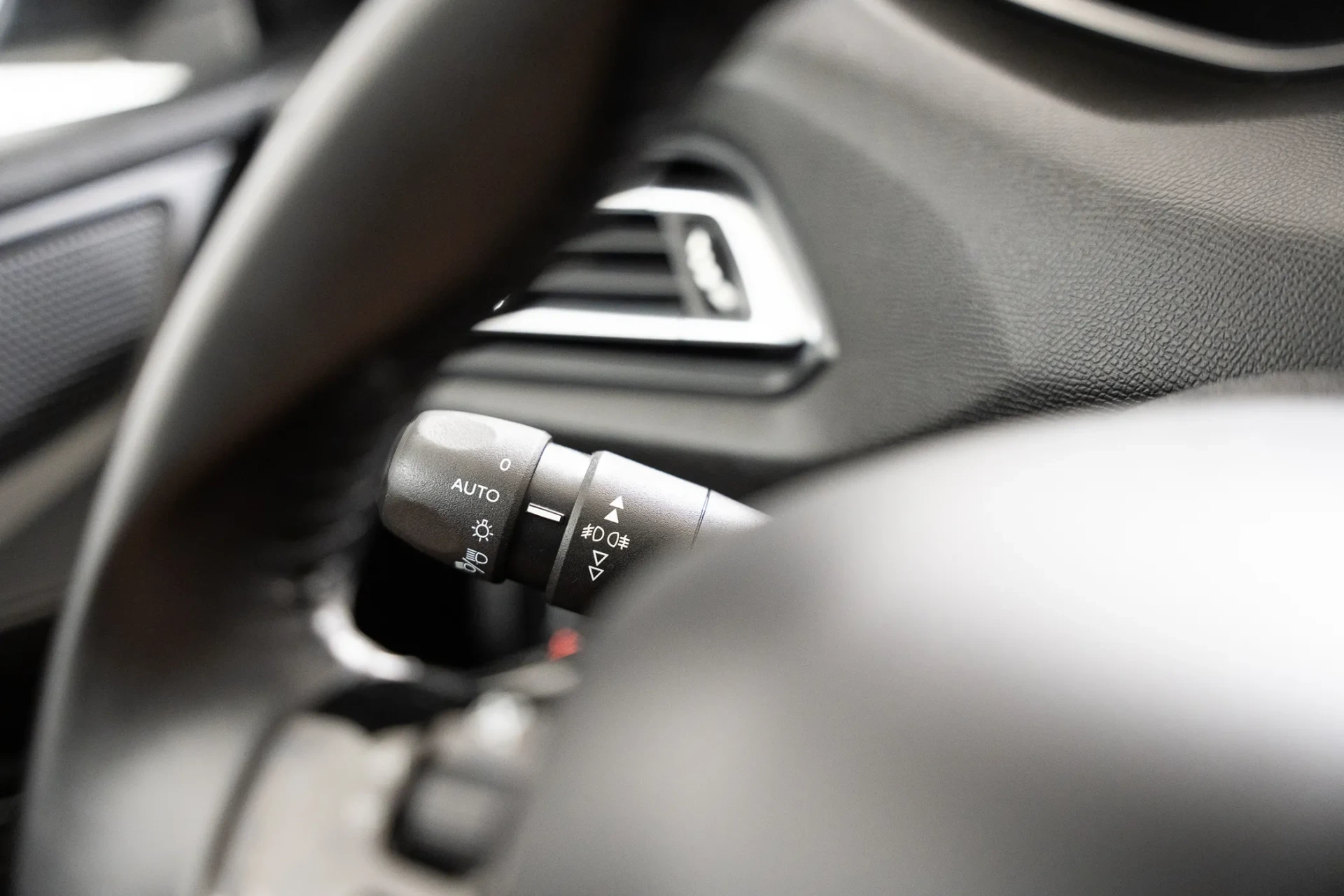 Peugeot 308 1.2 PureTech Style 16