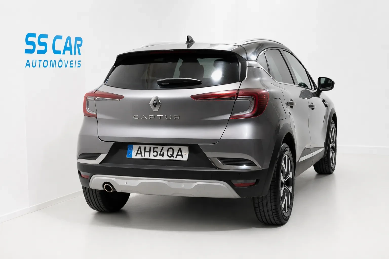 Renault Captur 1.0 TCe Exclusive 4