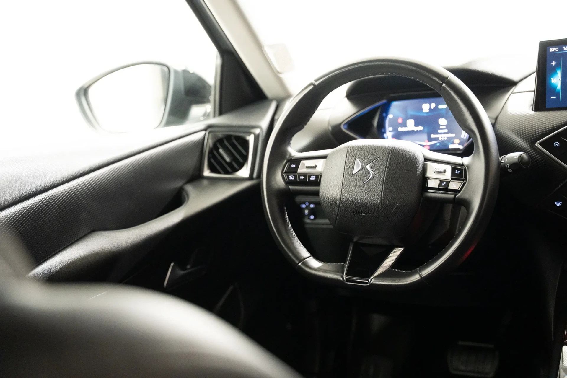 DS DS3 Crossback E-Tense Bastille 10