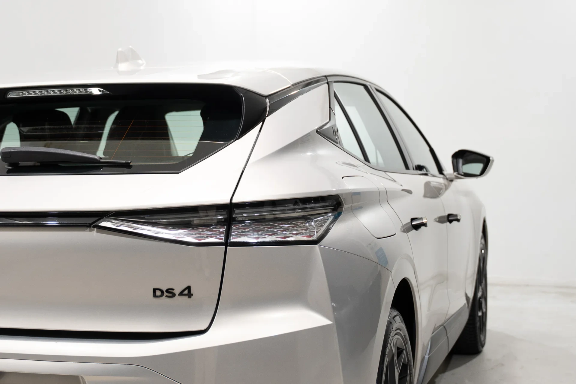 DS DS4 1.2 PureTech Performance Line EAT8 6