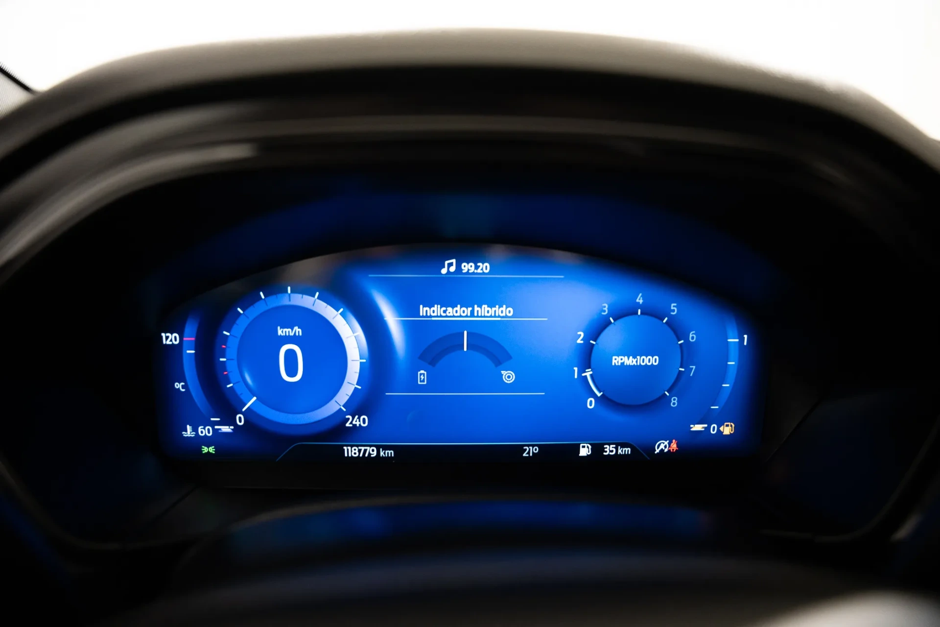 Ford Focus SW 1.0 EcoBoost MHEV ST-Line X 25