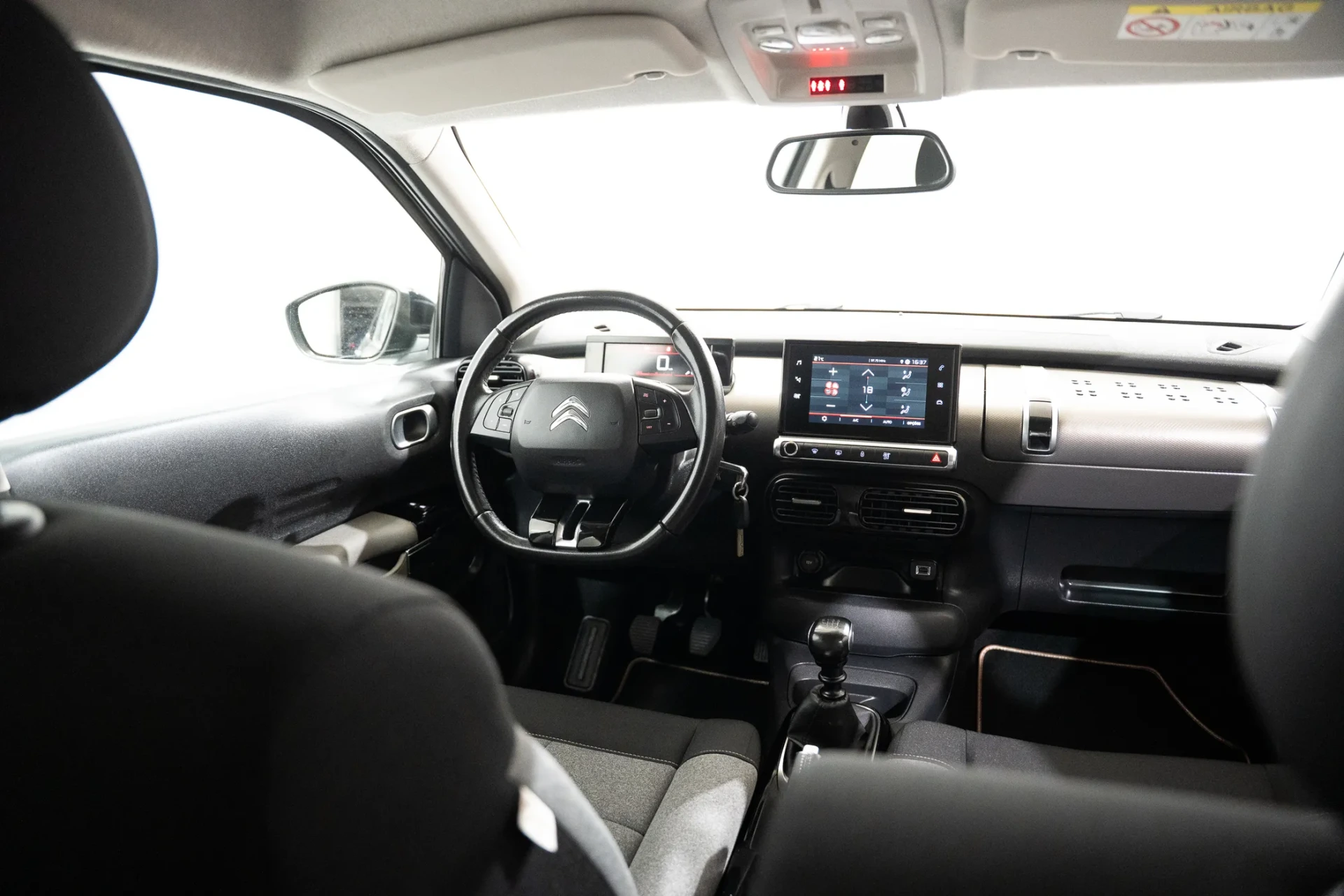 Citroen C4 Cactus 1.2 PureTech Origins 7