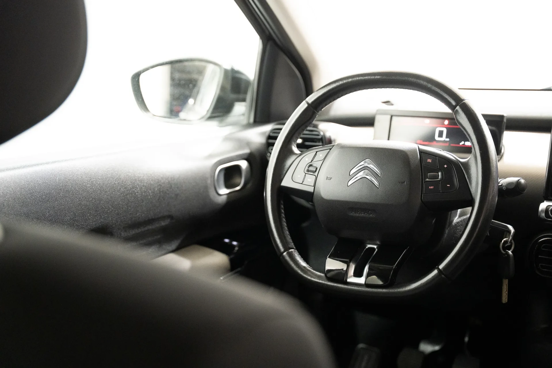 Citroen C4 Cactus 1.2 PureTech Origins 8