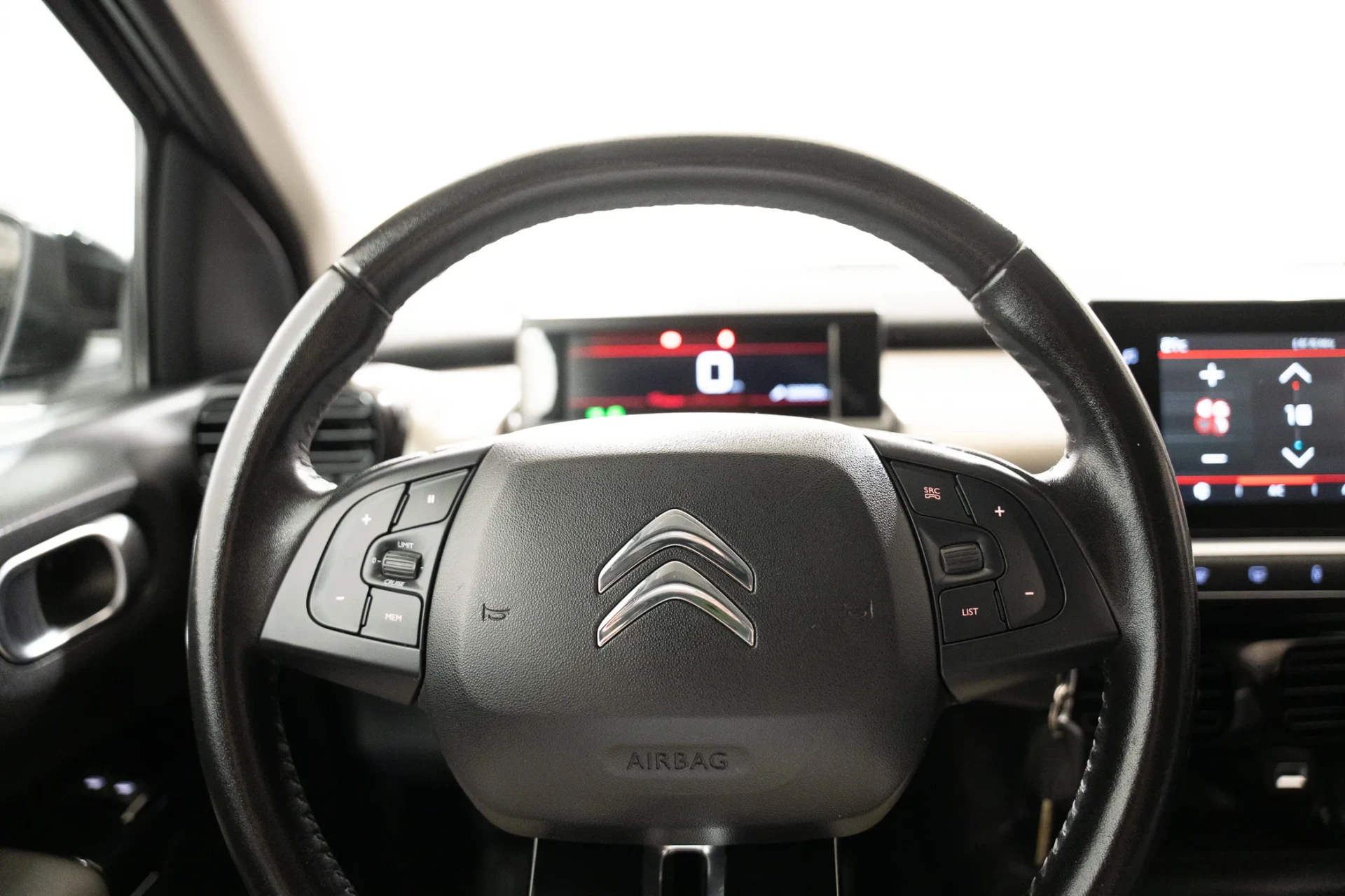 Citroen C4 Cactus 1.2 PureTech Origins 15
