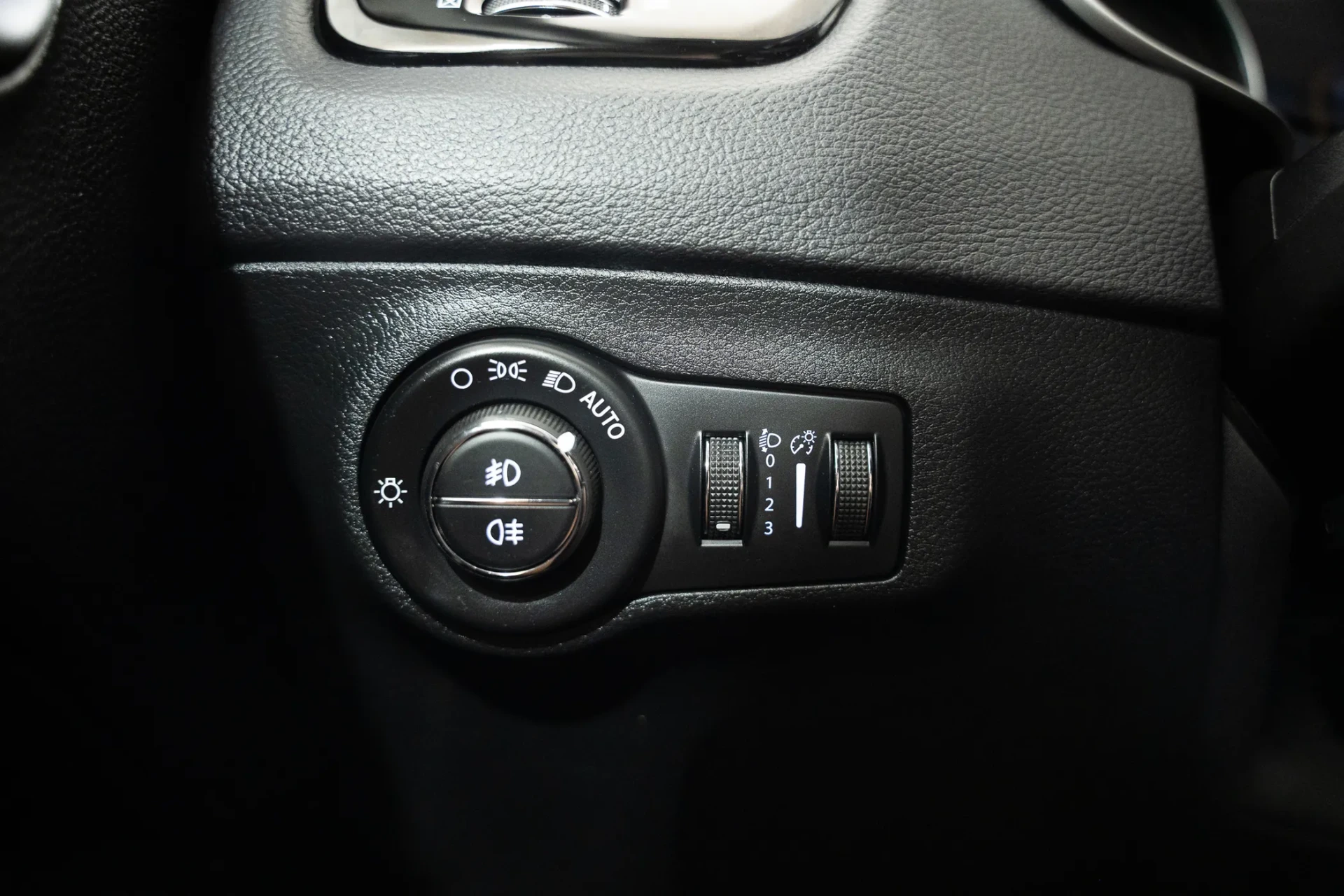 Jeep Compass 1.6 M-Jet Limited 16