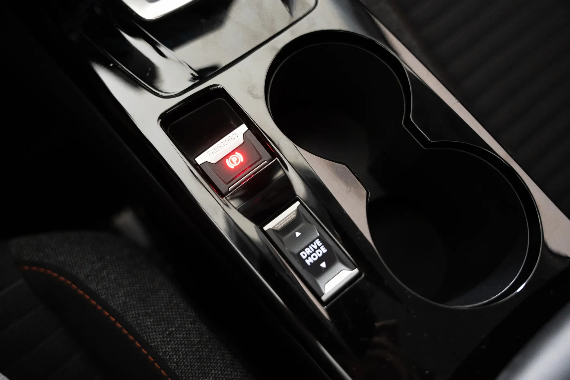 Peugeot e-2008 50 kWh Active Pack 20