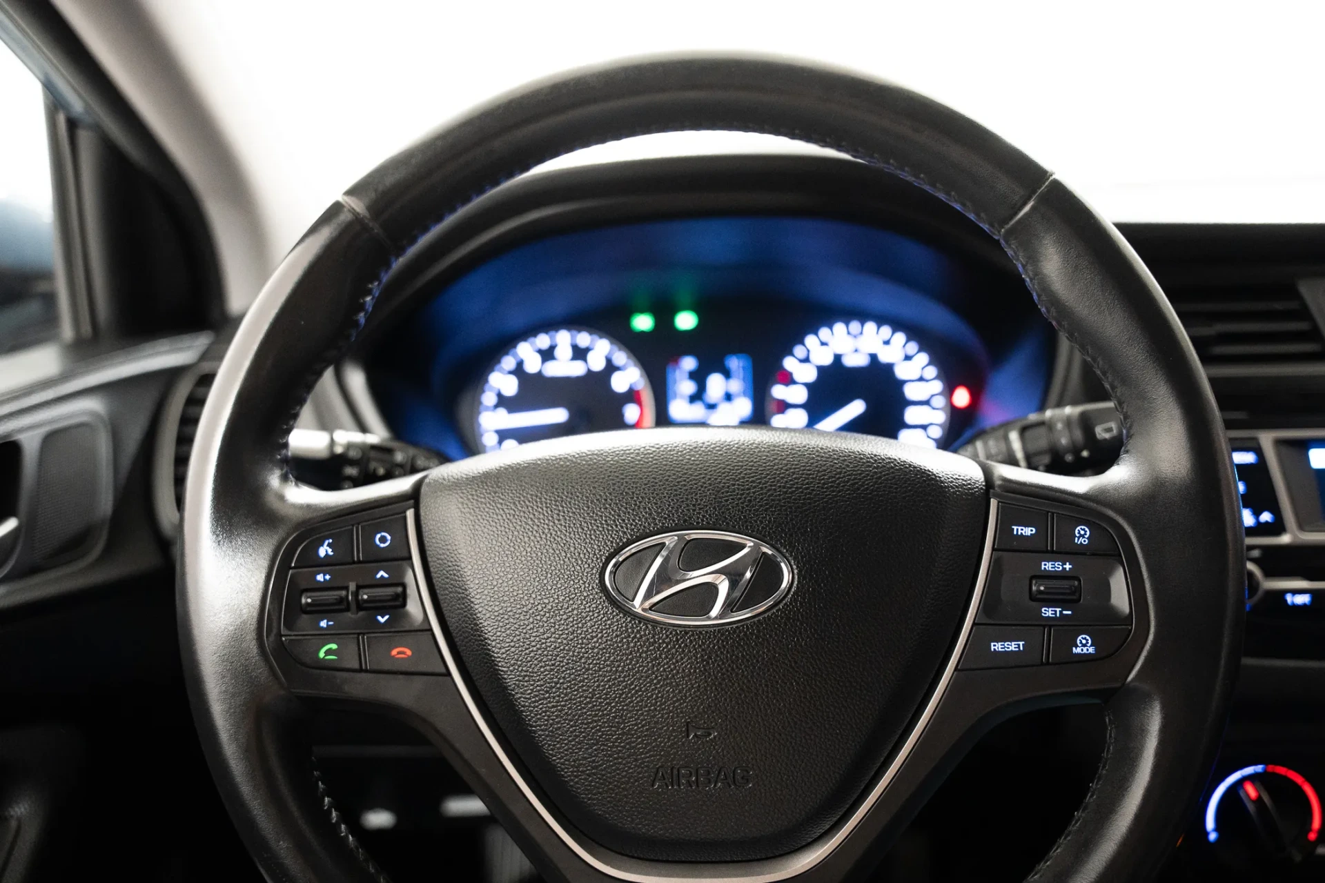 Hyundai i20 1.2 Comfort 14