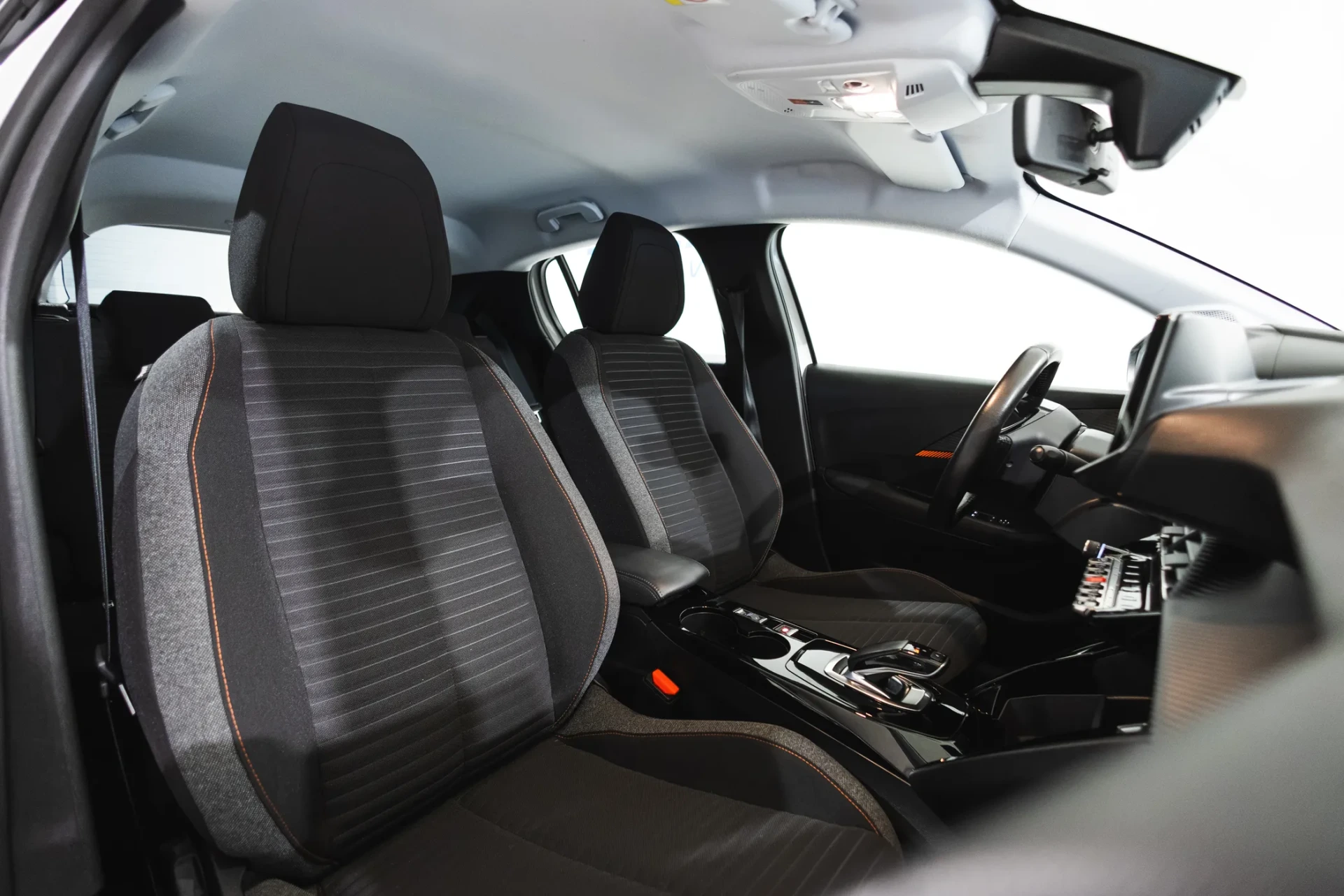 Peugeot e-208 50 kWh Active 26