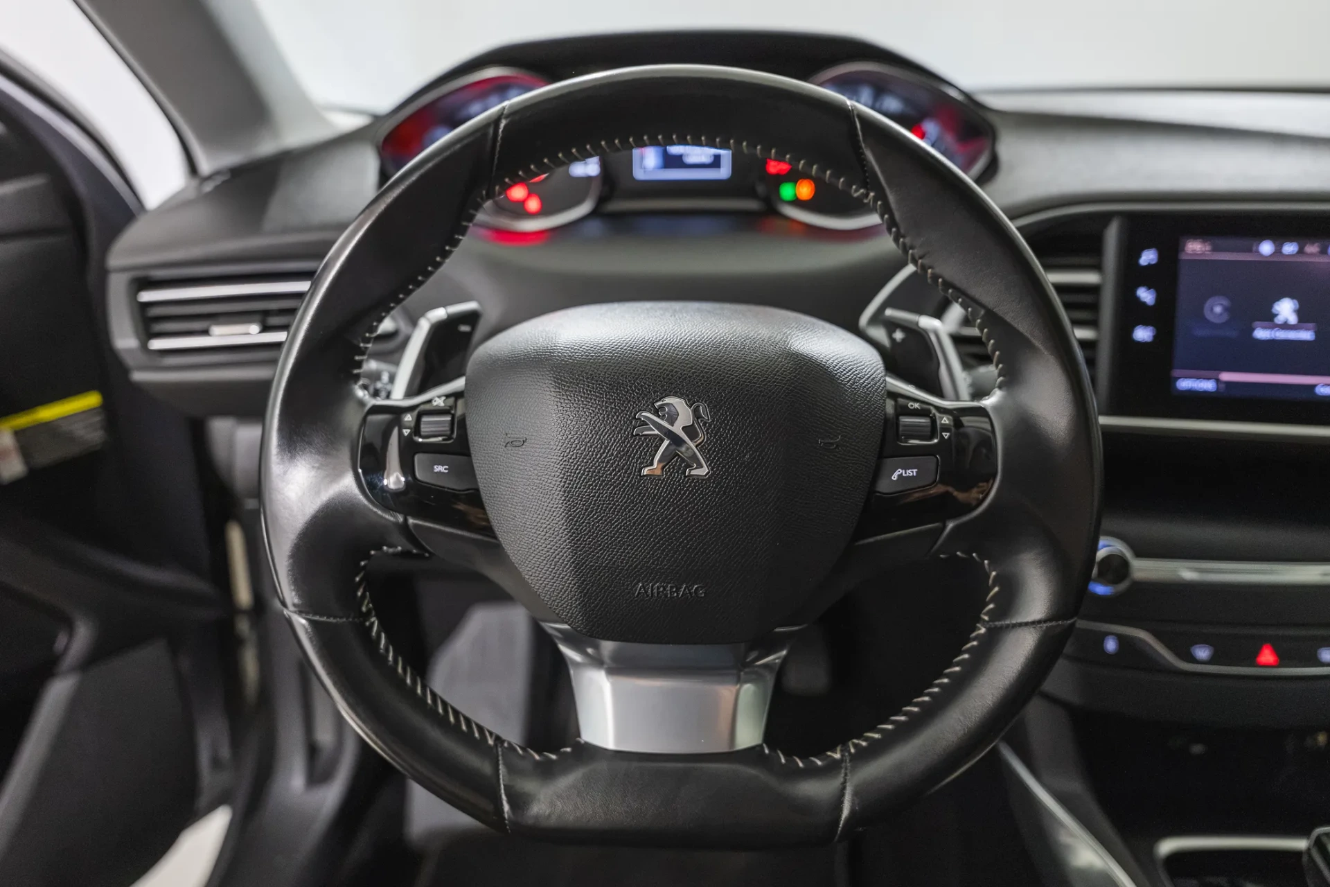 Peugeot 308 SW 1.2 PureTech Allure EAT8 13