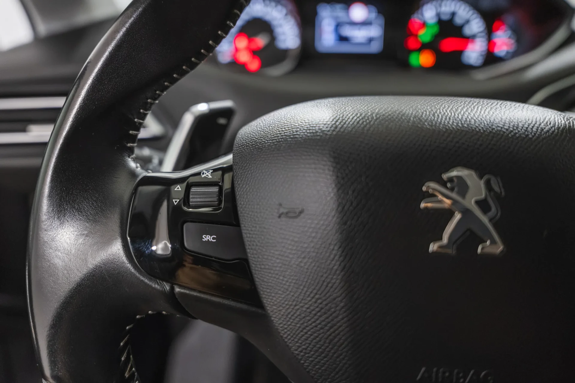 Peugeot 308 SW 1.2 PureTech Allure EAT8 15