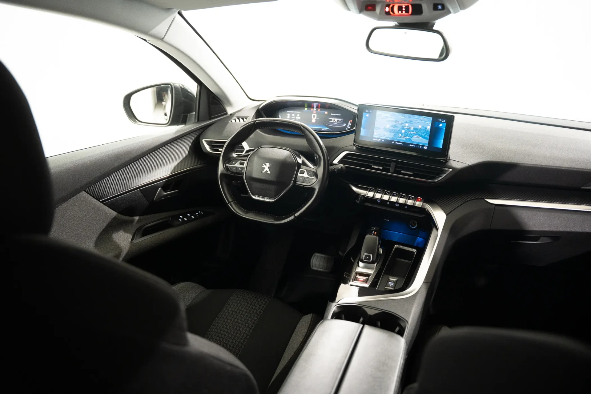 Peugeot 3008 1.2 PureTech Allure EAT8 9
