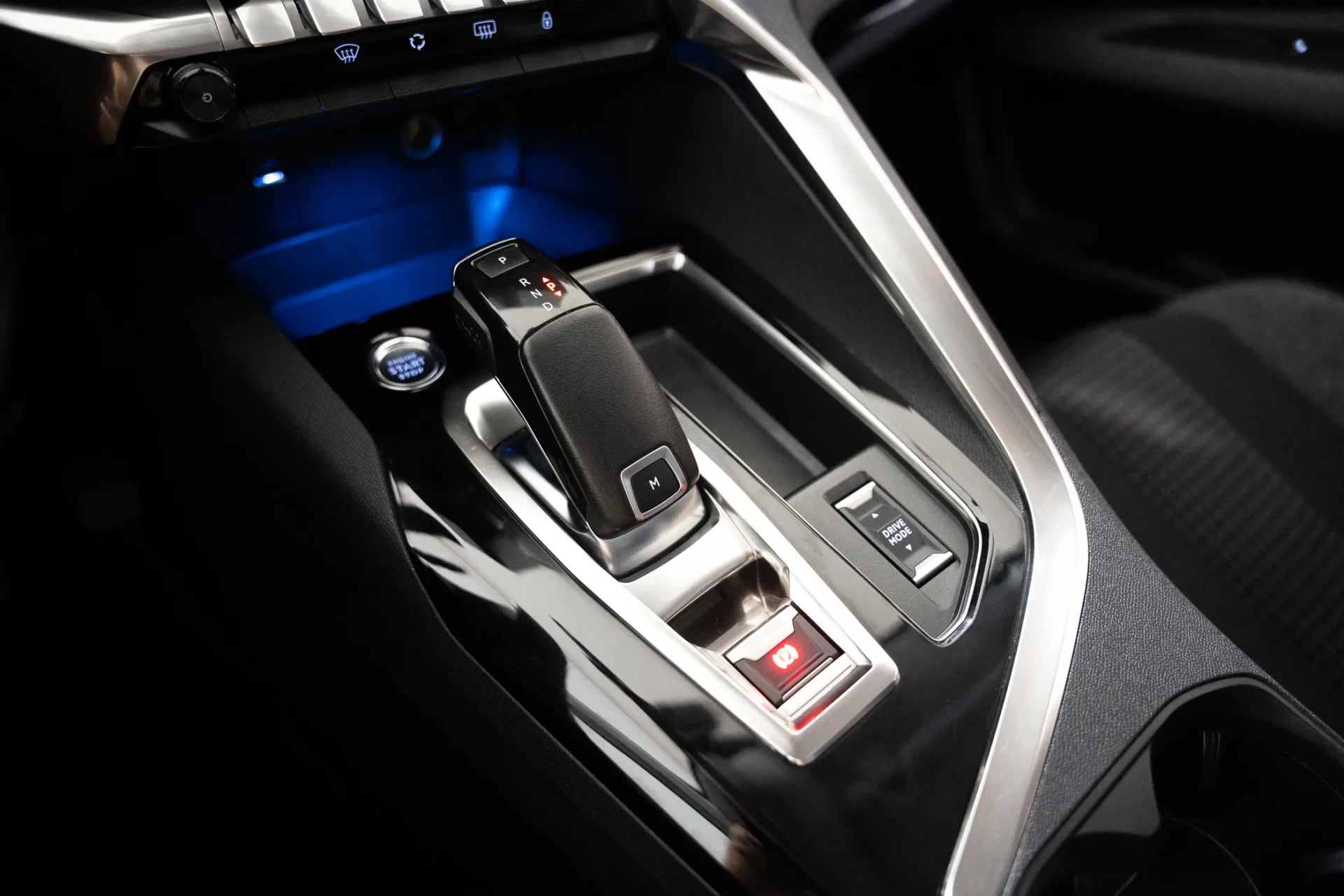 Peugeot 3008 1.2 PureTech Allure EAT8 15
