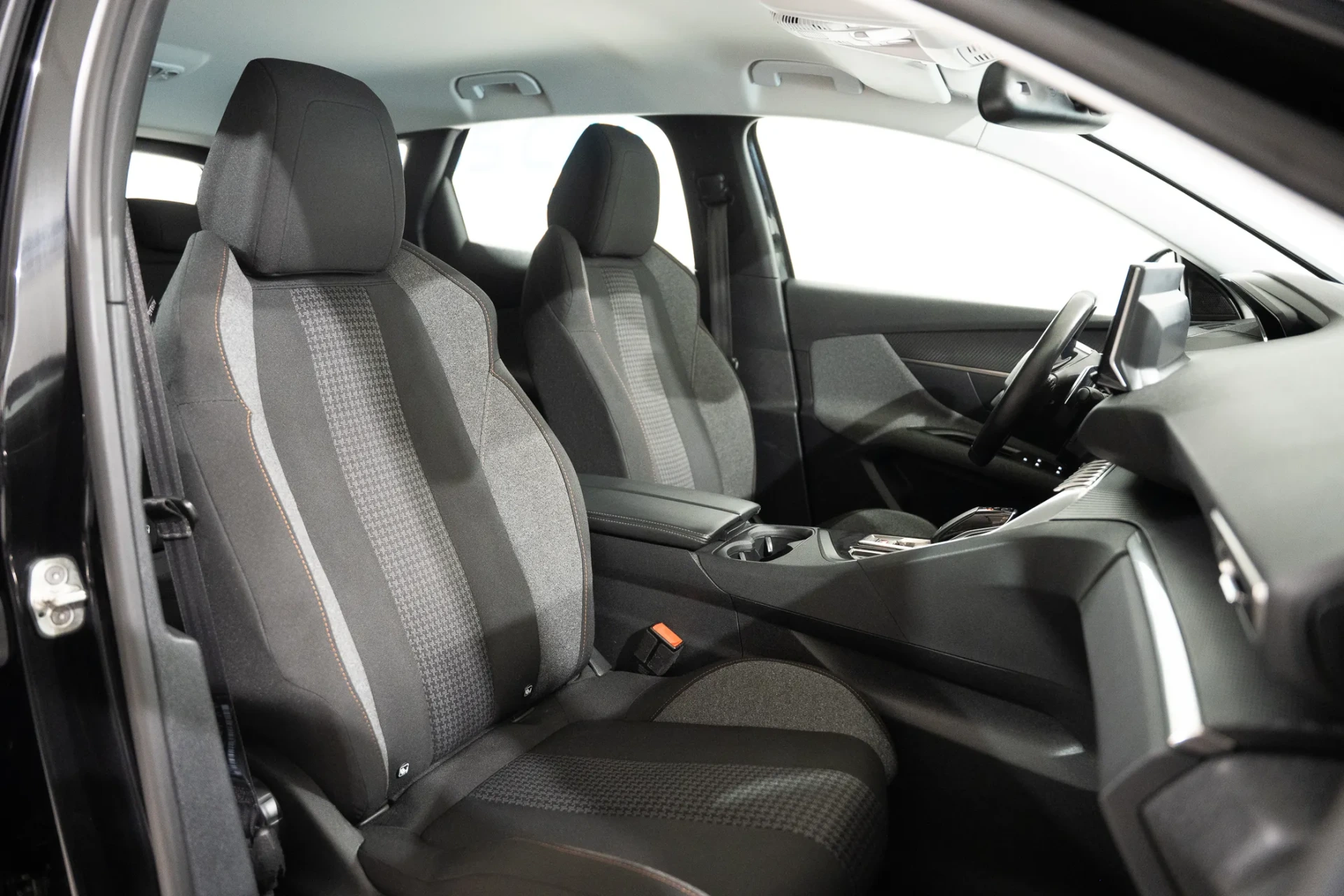 Peugeot 3008 1.2 PureTech Allure EAT8 24