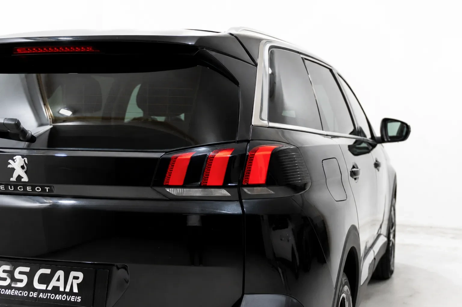 Peugeot 5008 1.2 PureTech Allure EAT8 7