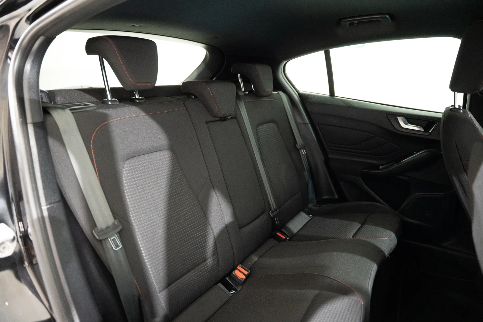 Ford Focus 1.0 EcoBoost MHEV ST-Line 19