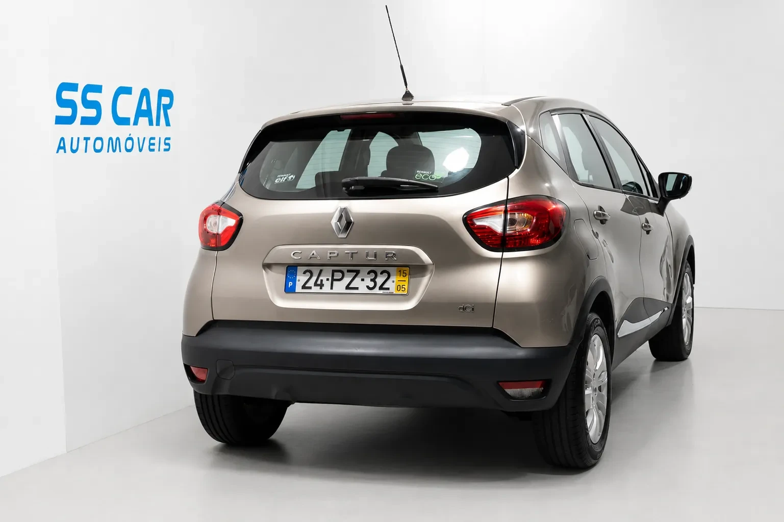 Renault Captur 1.5 dCi Exclusive 4