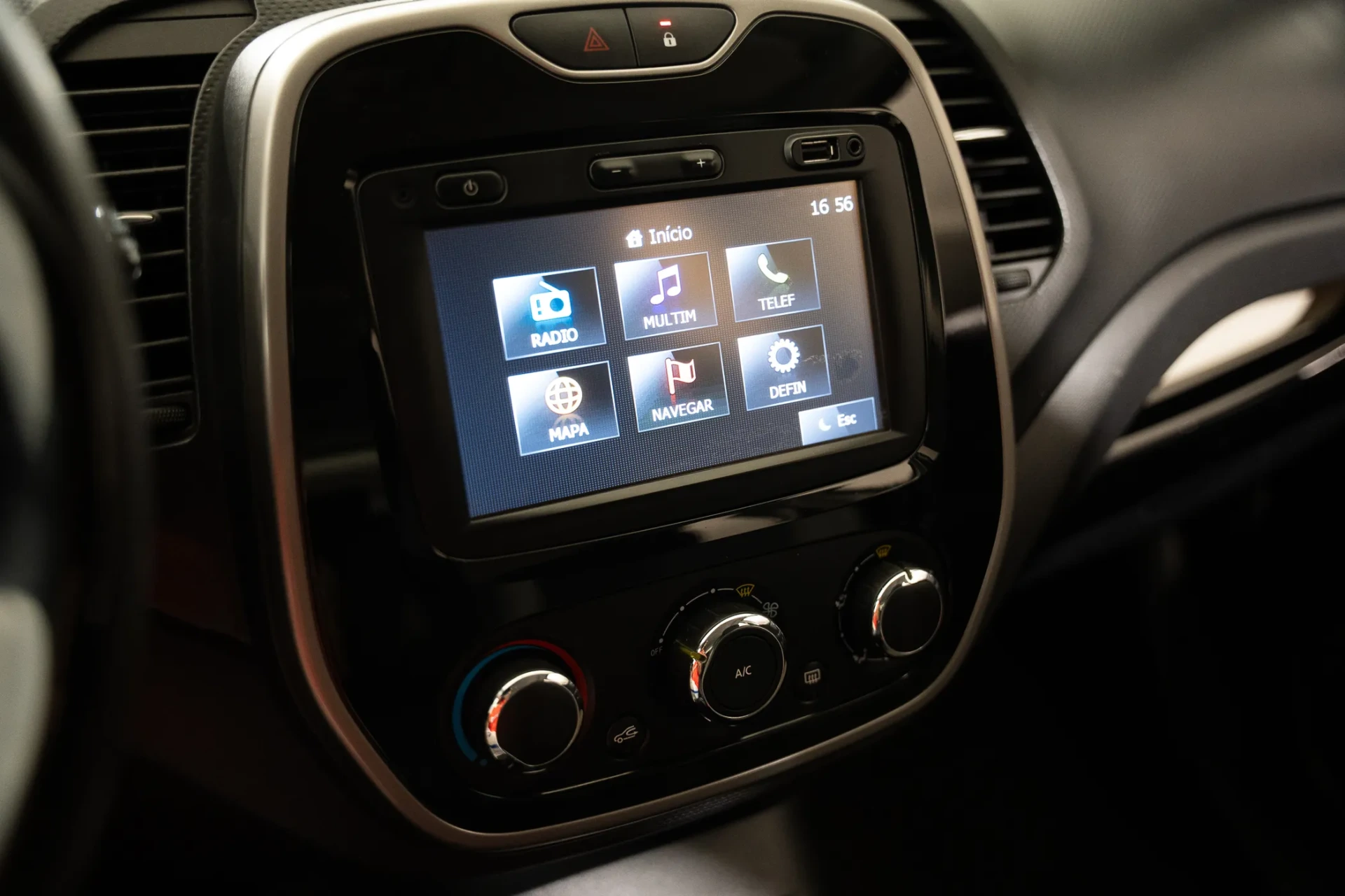 Renault Captur 1.5 dCi Exclusive 6