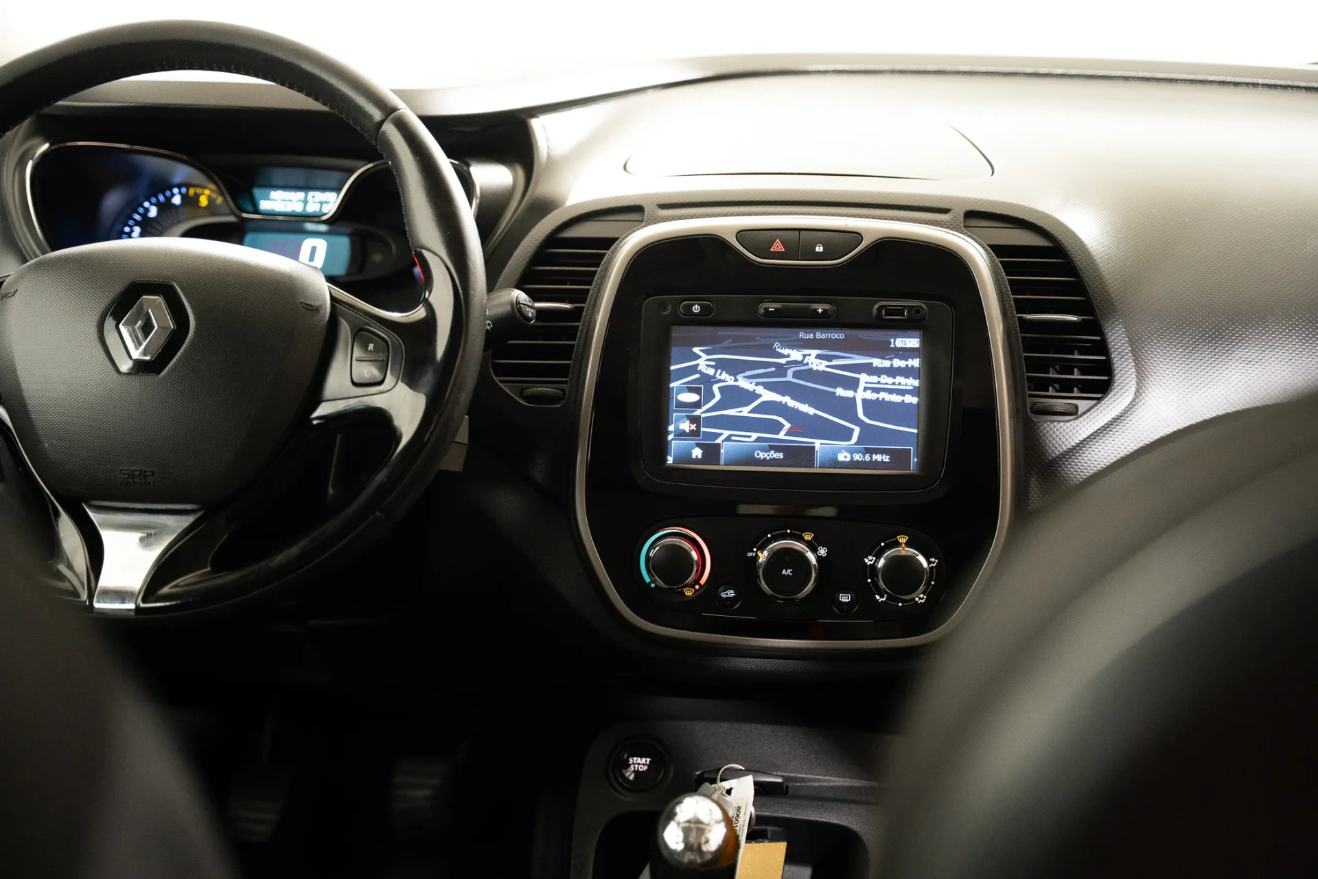 Renault Captur 1.5 dCi Exclusive 8