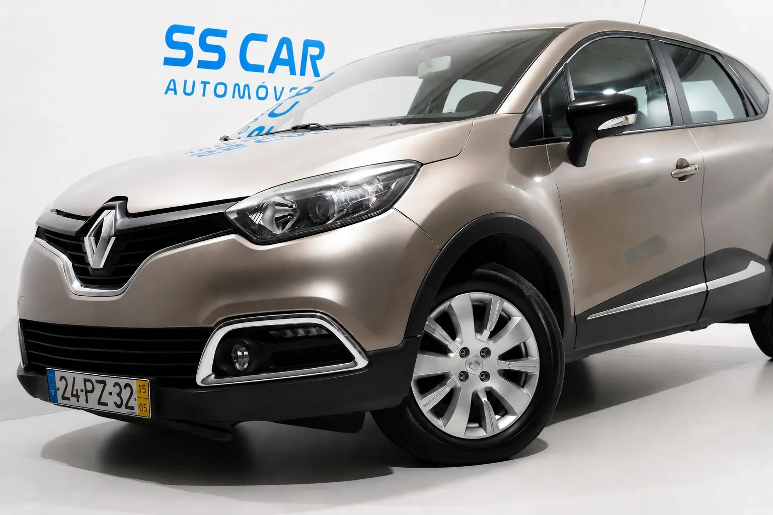 Renault Captur 1.5 dCi Exclusive 19