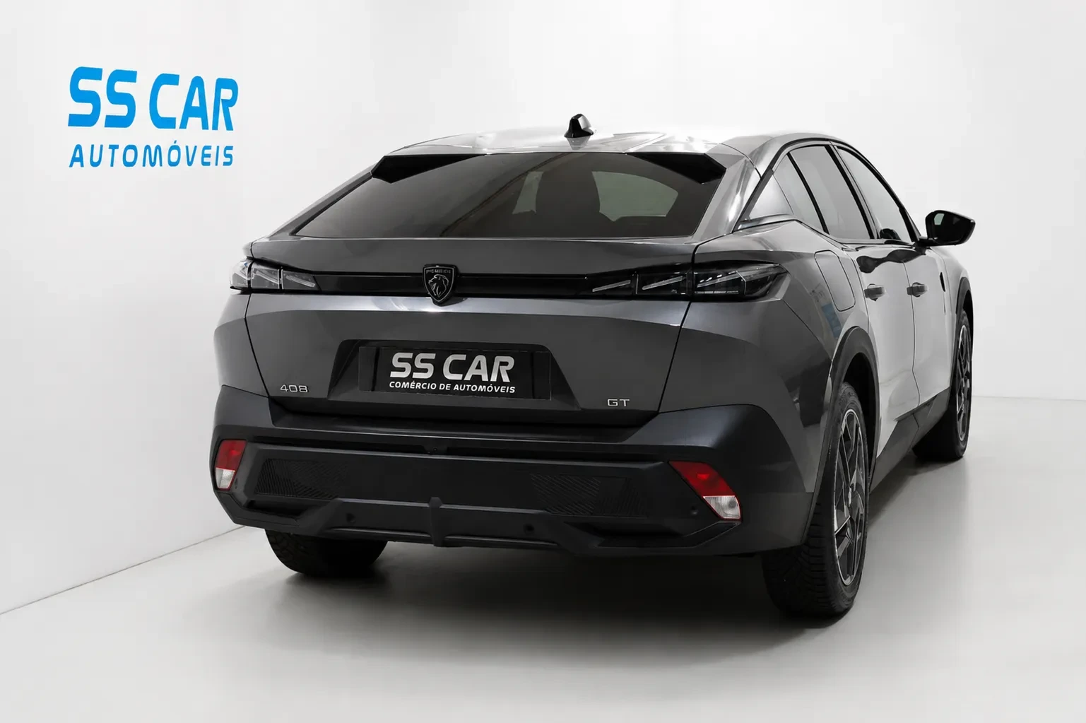 Peugeot 408 1.2 PureTech GT EAT8 6