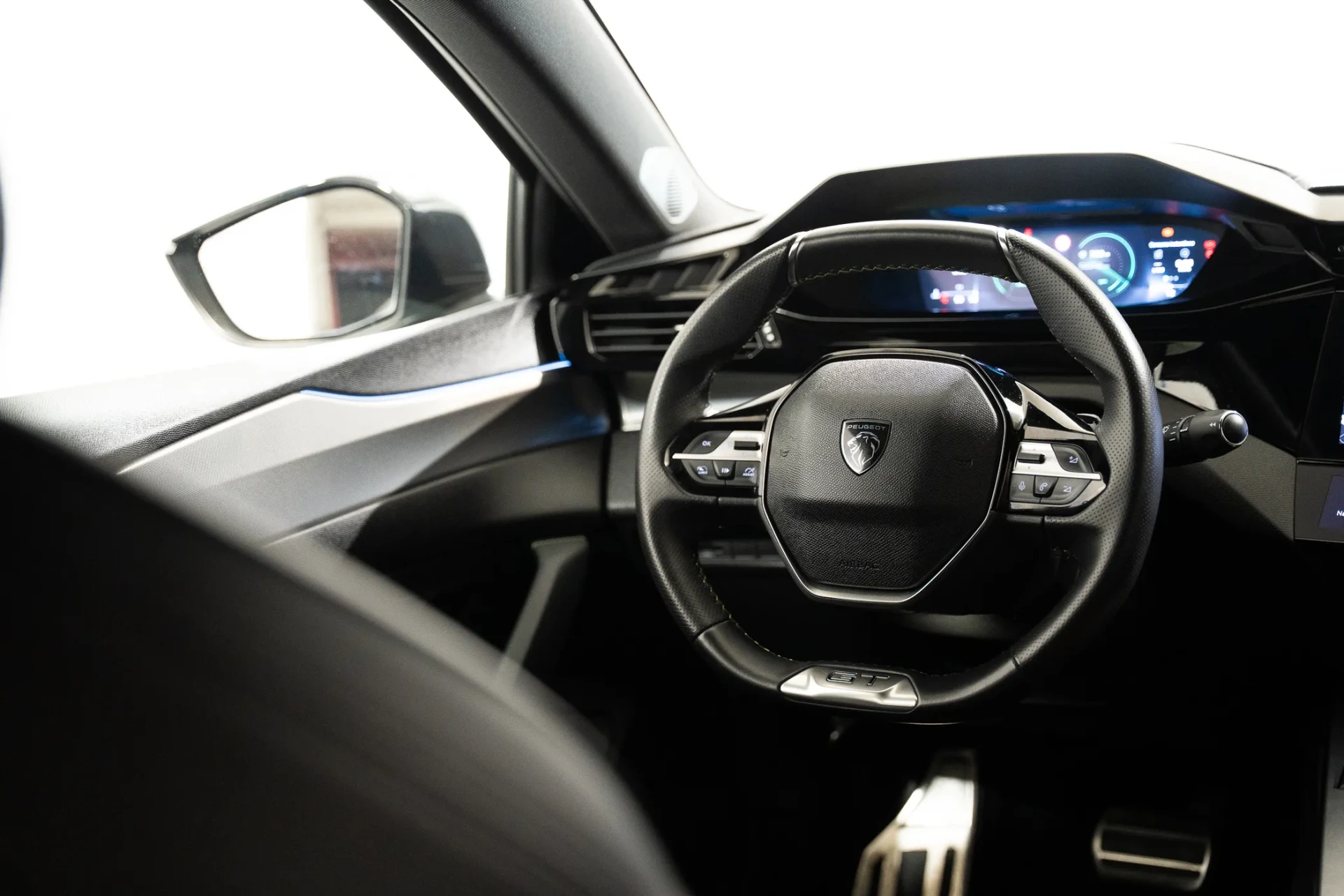 Peugeot 408 1.2 PureTech GT EAT8 21