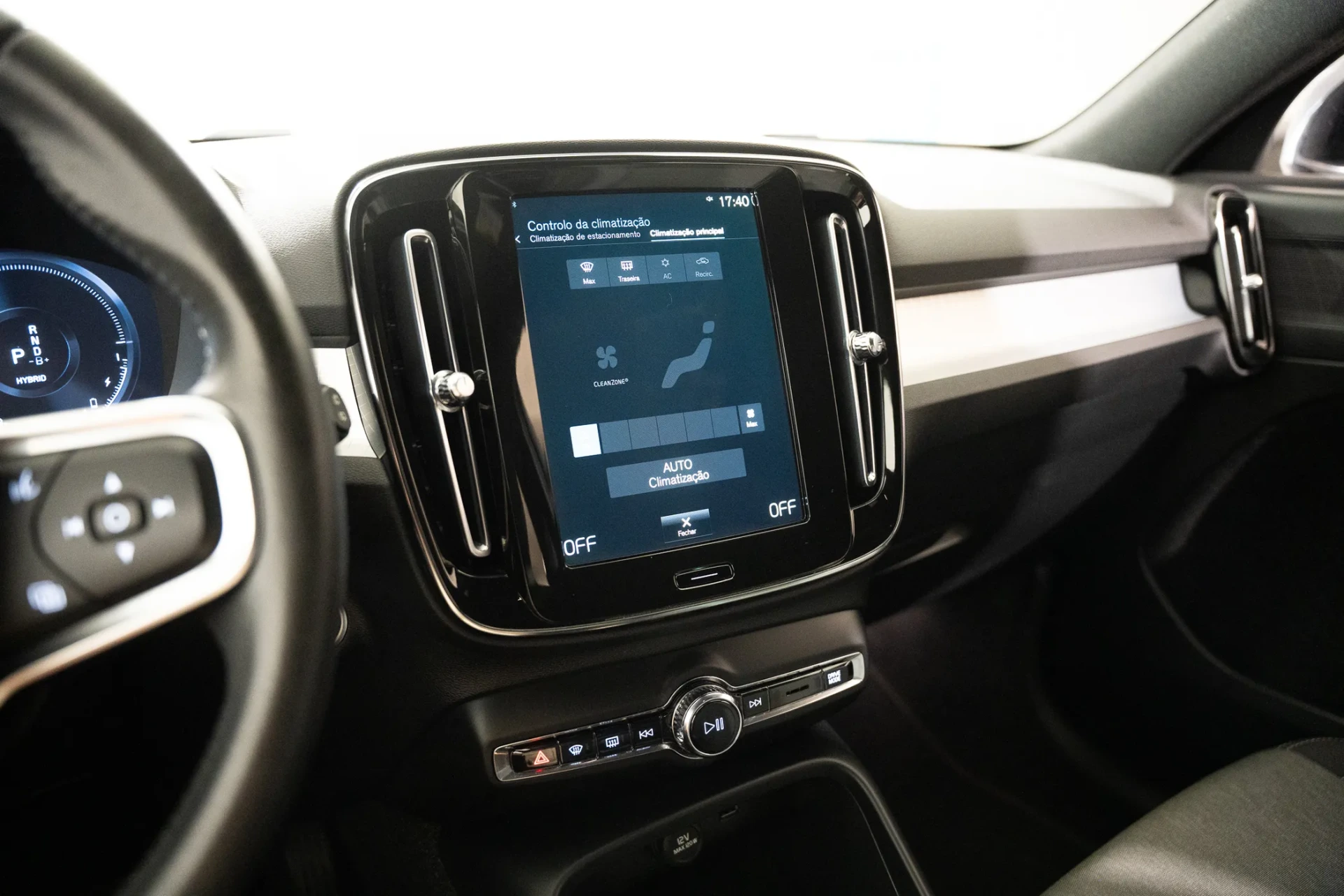 Volvo XC 40 1.5 T5 PHEV Inscription 11