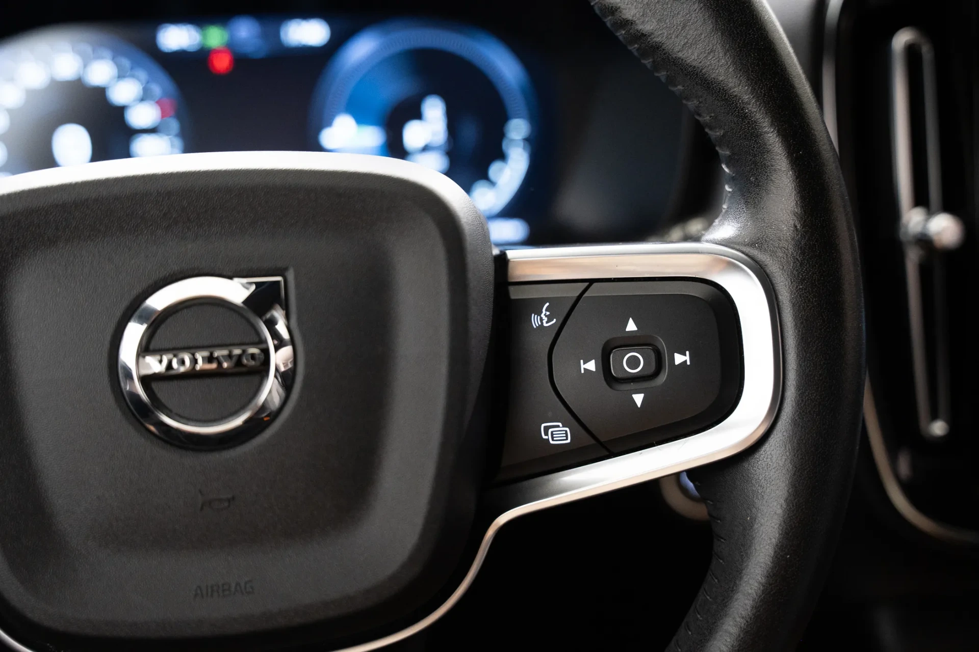 Volvo XC 40 1.5 T5 PHEV Inscription 22