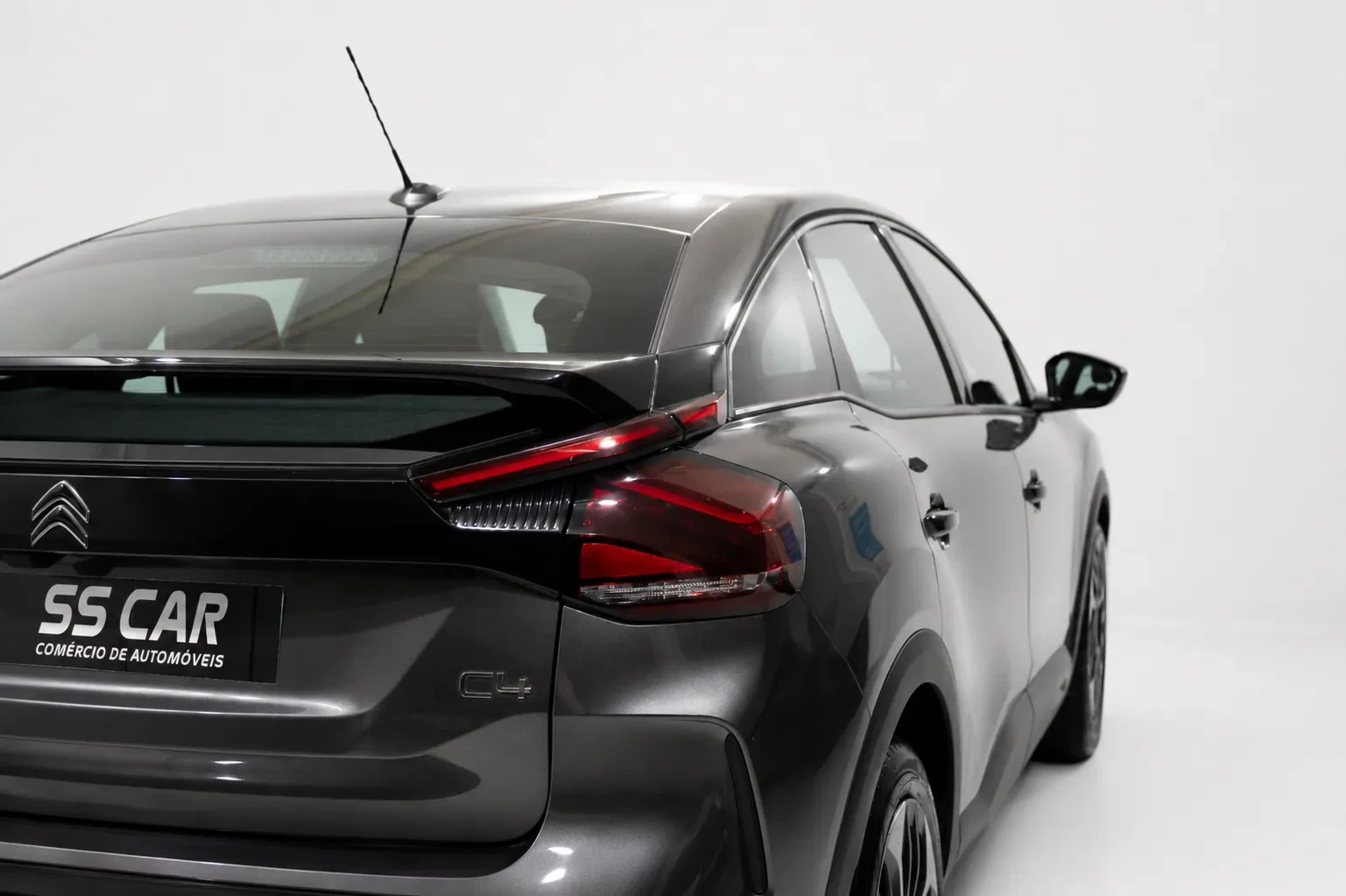 Citroen C4 1.2 PureTech Feel Pack EAT8 6