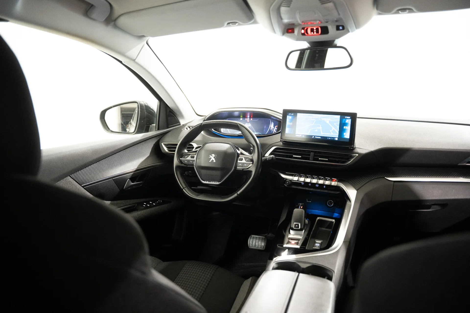 Peugeot 3008 1.2 PureTech Allure EAT8 7