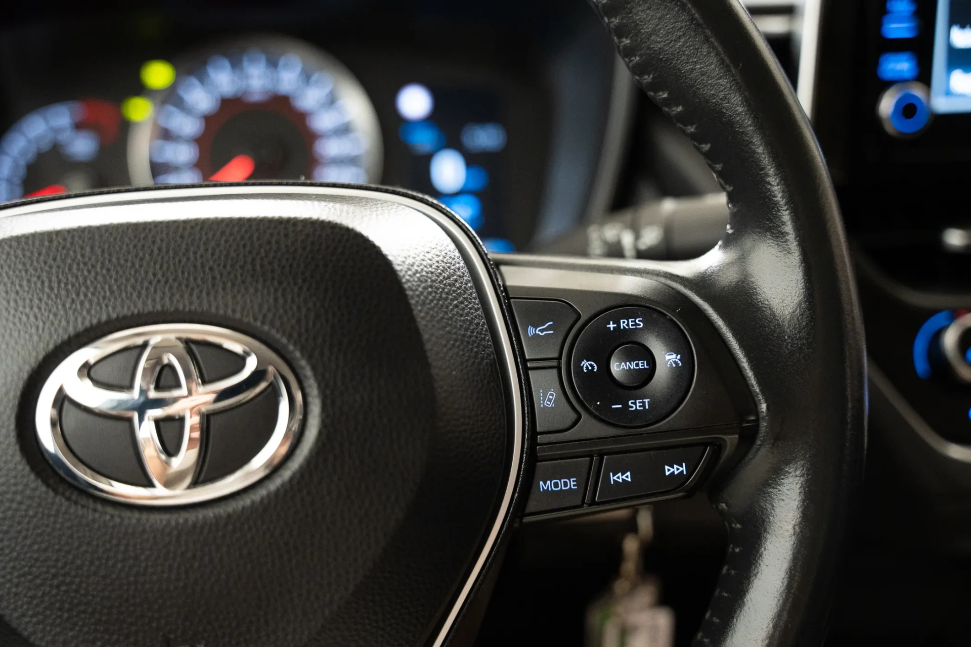 Toyota Corolla SD 1.6 Exclusive 18