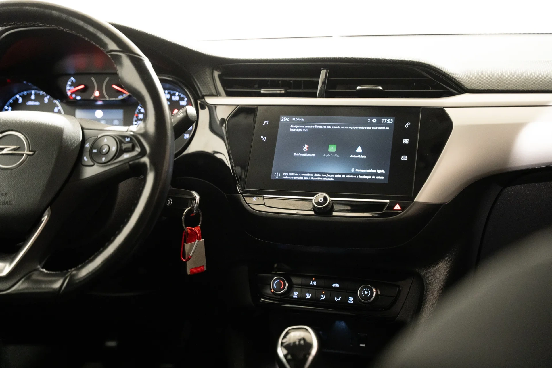 Opel Corsa 1.2 Elegance 9