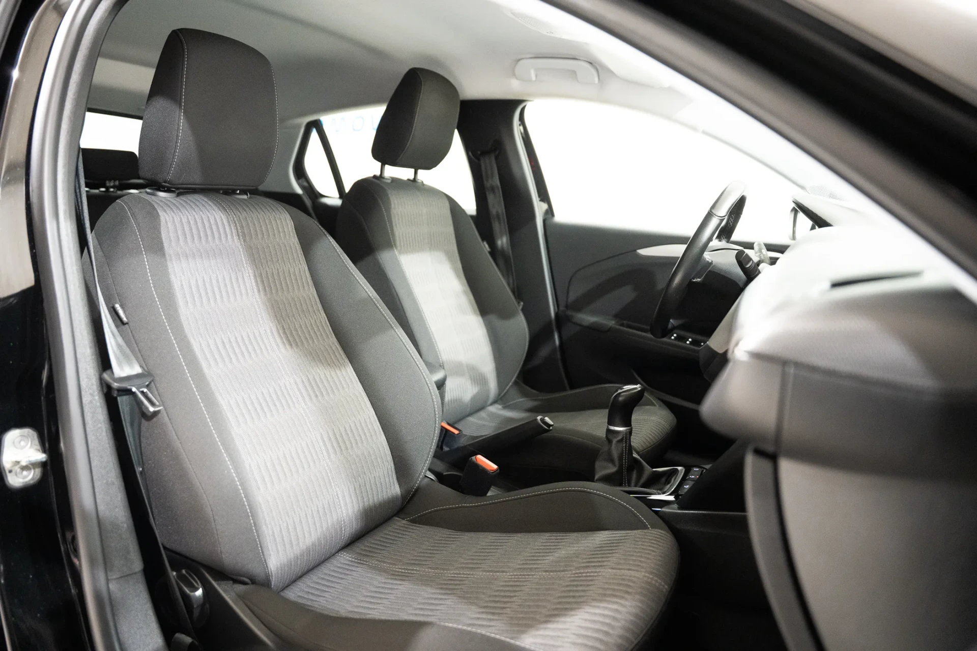 Opel Corsa 1.2 Elegance 22